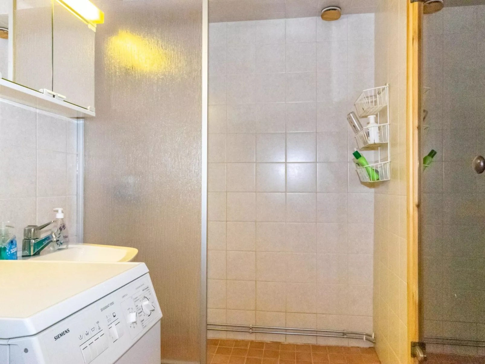 Teerenpesue e 38-Inside