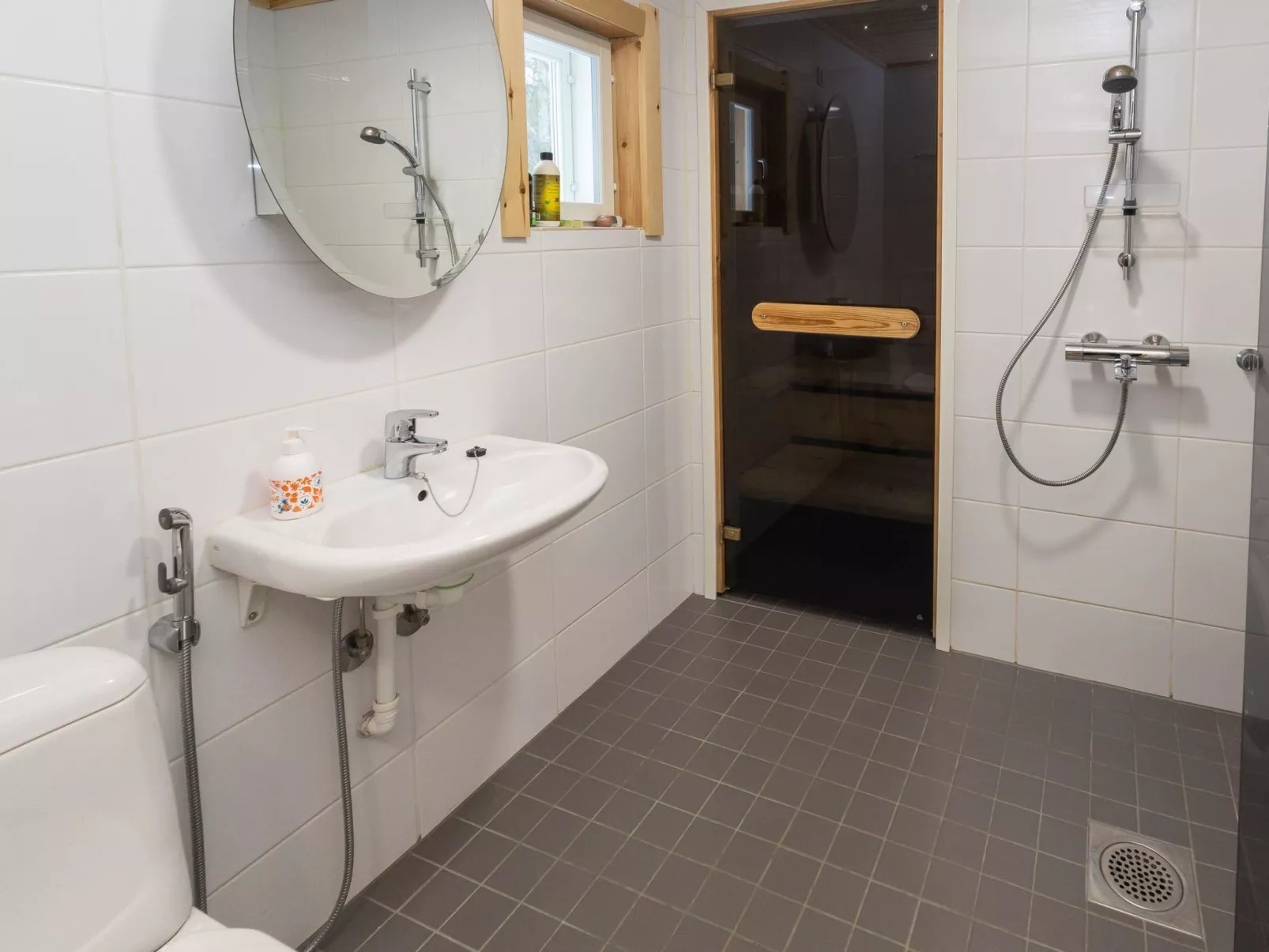 Kuukkelin kehto-Inside