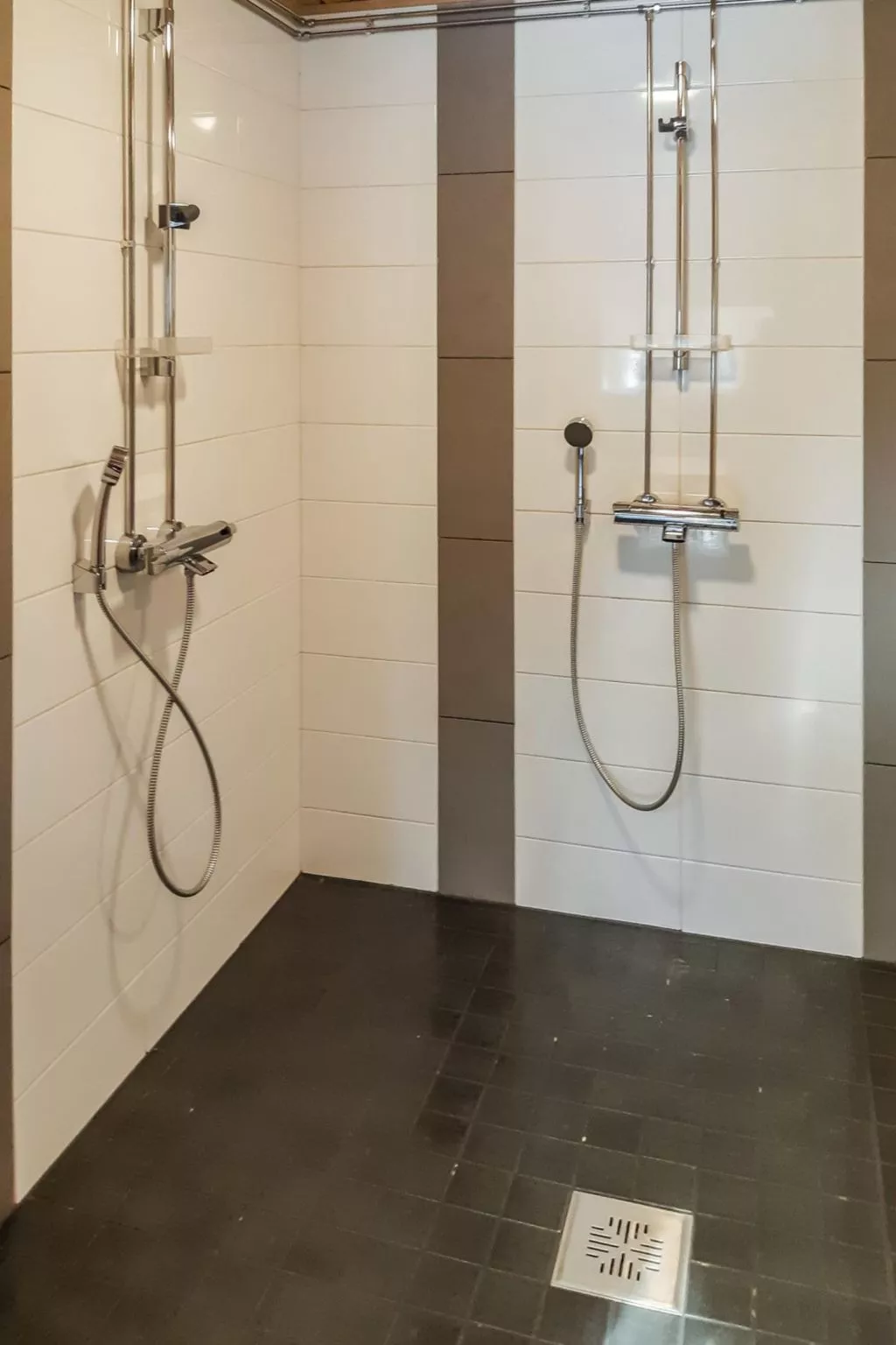 Antin mökki-Drinnen