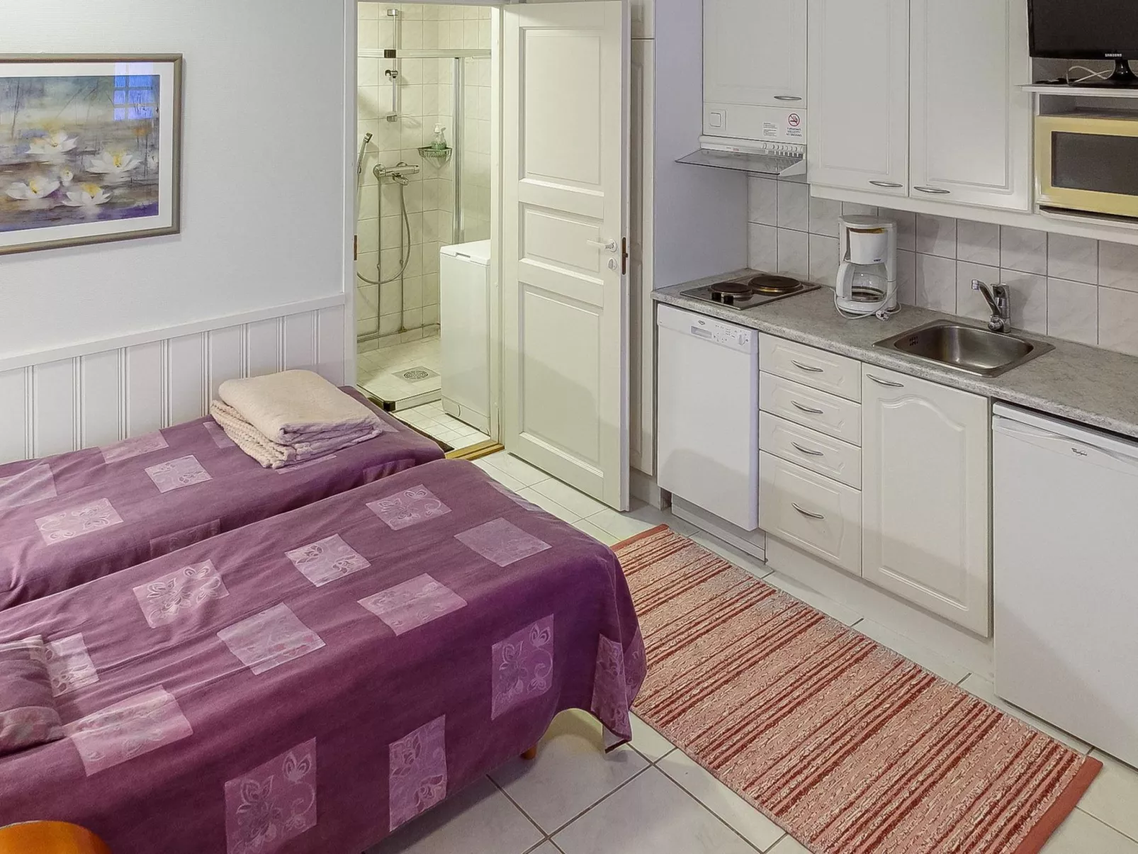 Moonlight 111-Inside