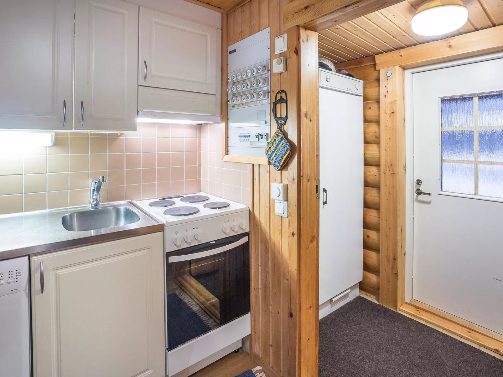 Harpan maja/mesimarja-Drinnen