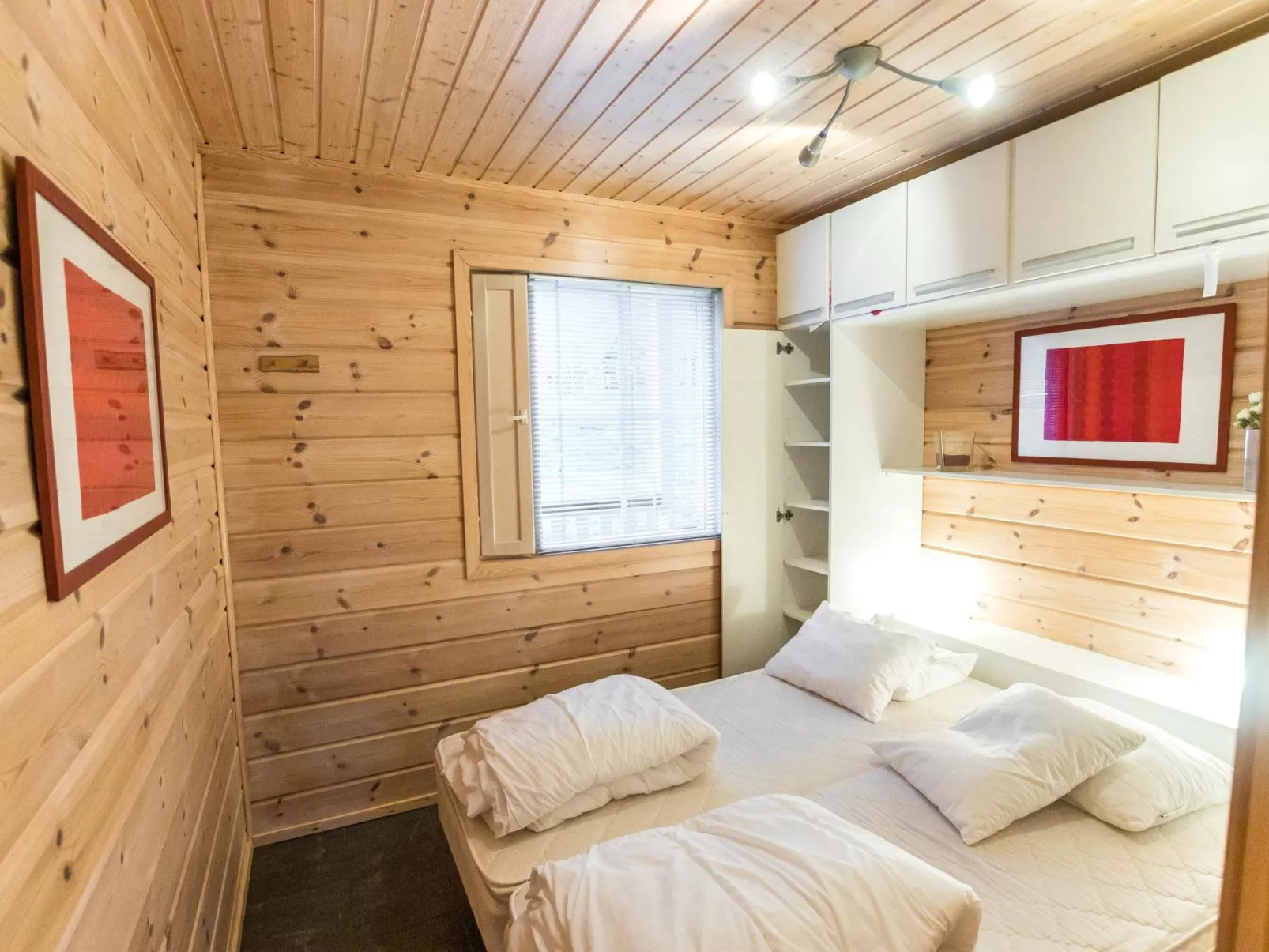 Vaskoolihippu a-Inside