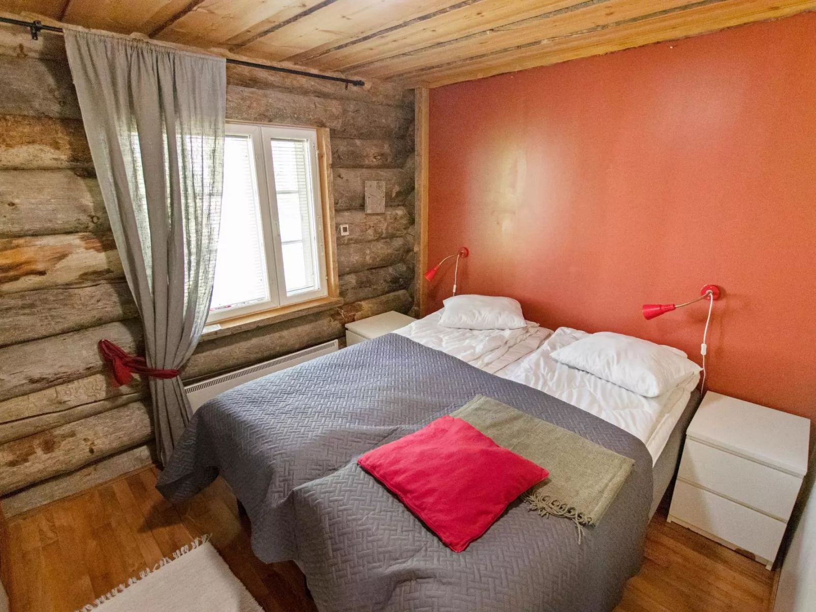 Hankipolku 7b / ukuli-Inside