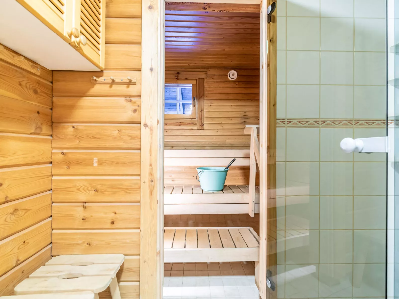 Lomaylläs h105 / pistopolku 2a-Inside