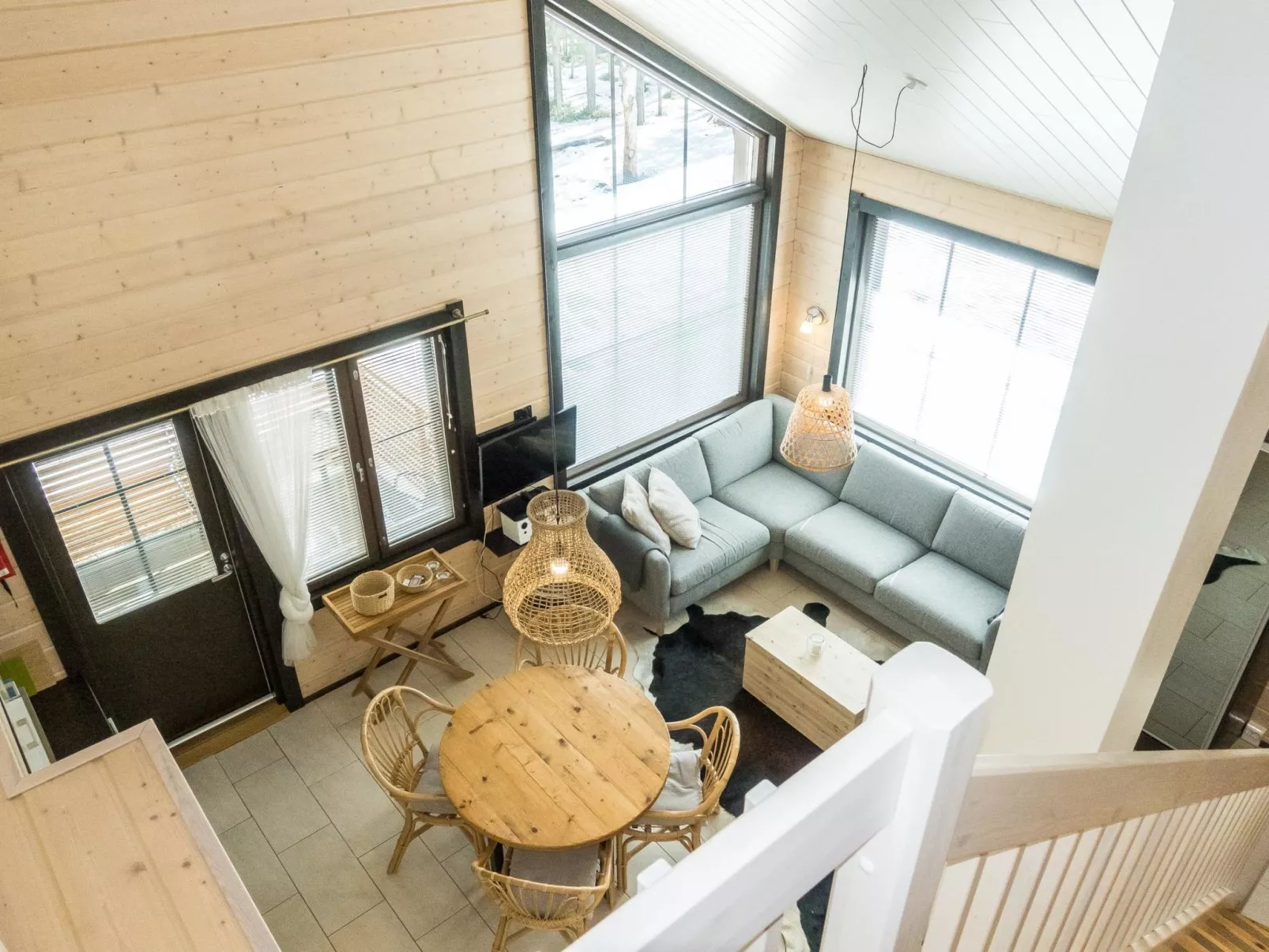 Sointuilevi j 38-Inside