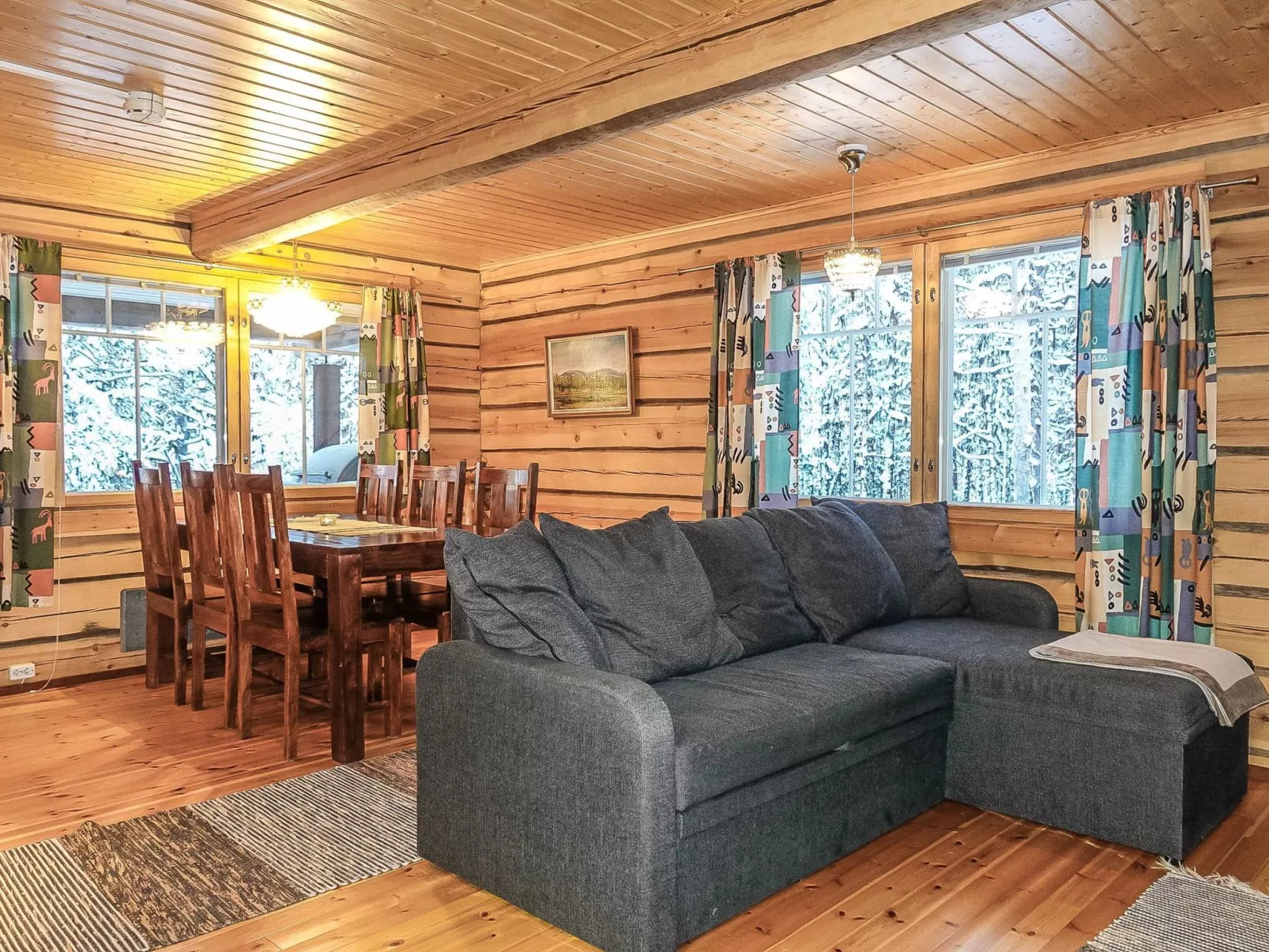 Ylikyrön mökki-Inside