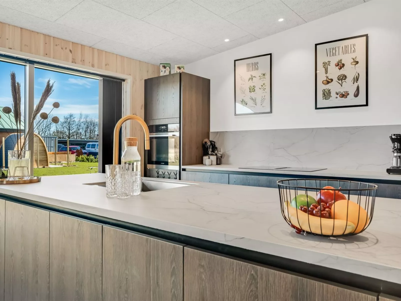 "Ilze" -  from the sea-Drinnen