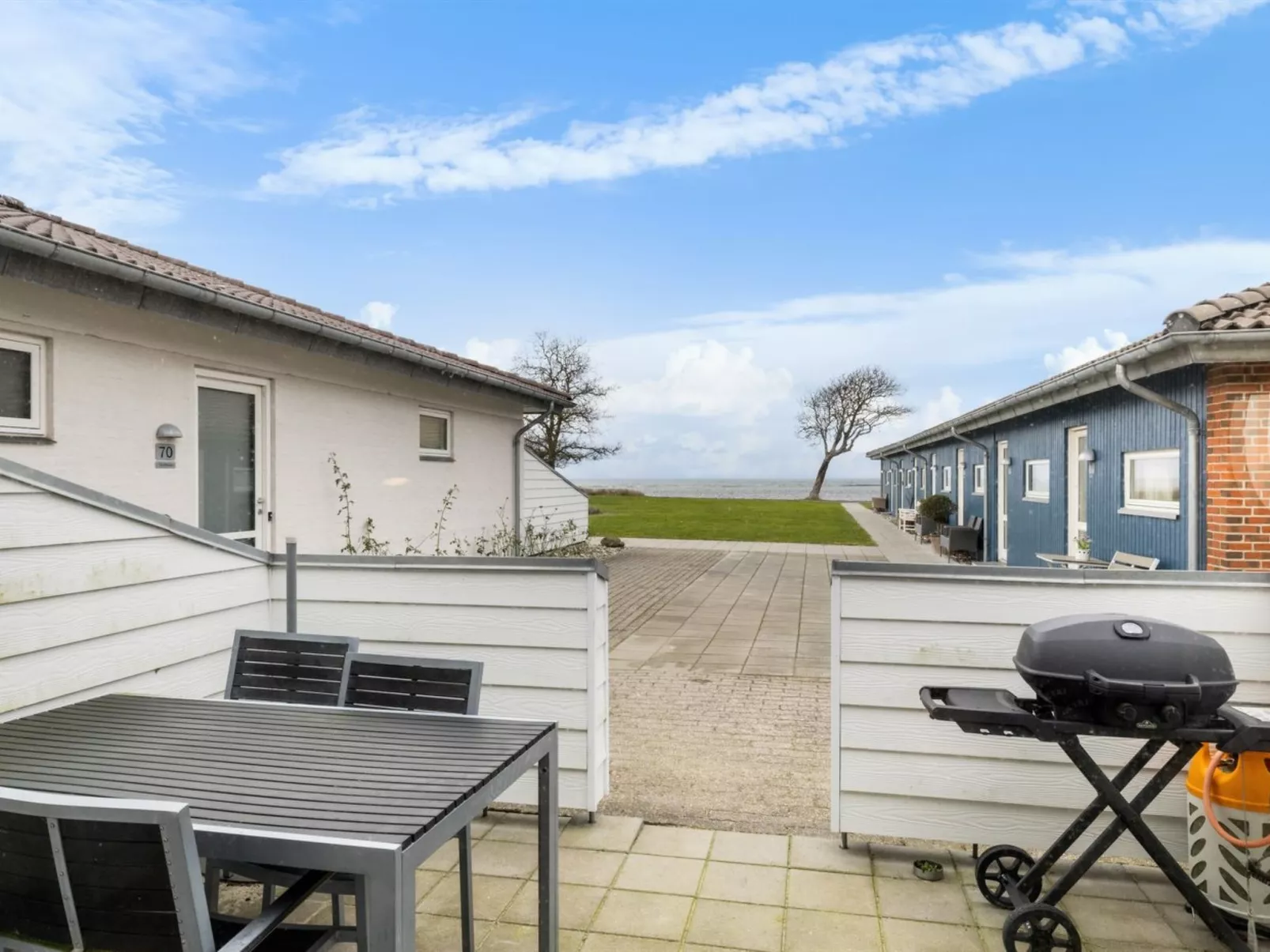 "Kari" - 50m from the sea-Outside