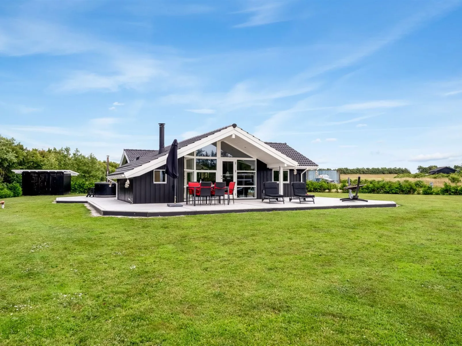 "Antero" - 500m to the fjord-Outside