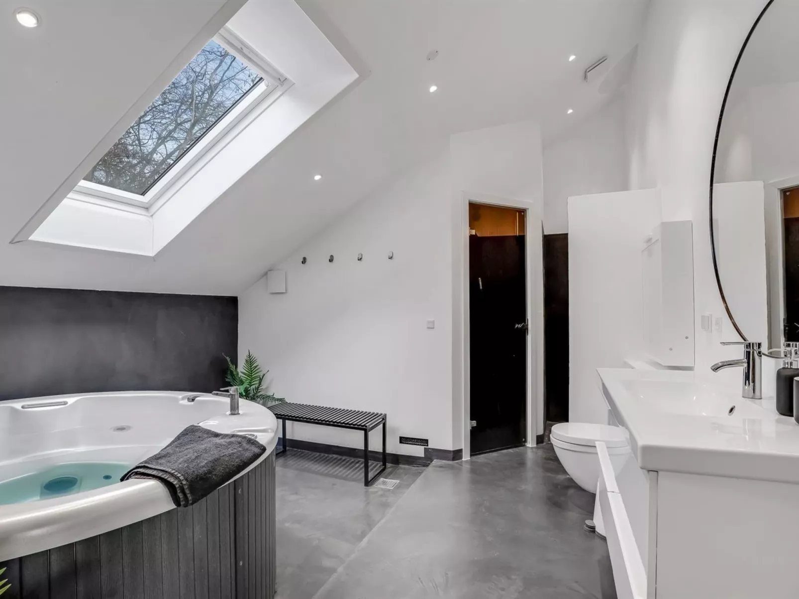 "Srebrenka" - 900m from the sea-Inside