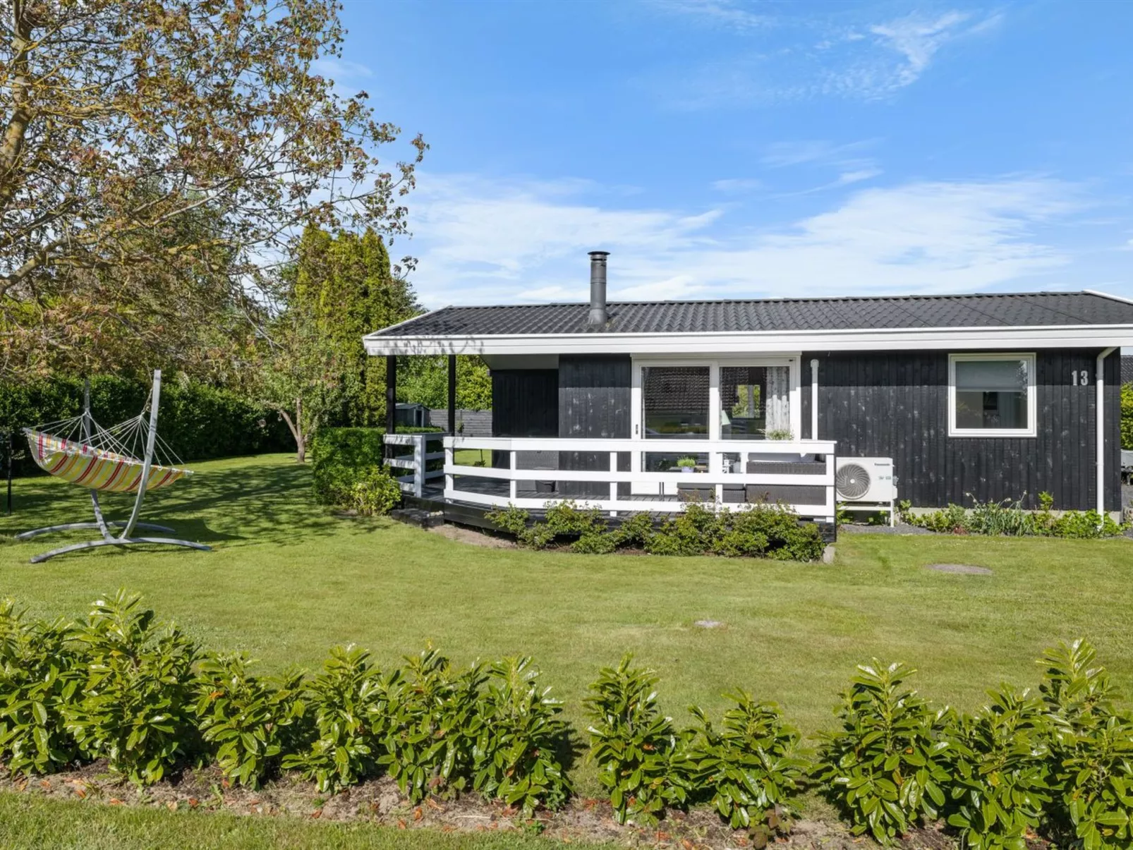 "Bjart" - 150m from the sea-Draußen