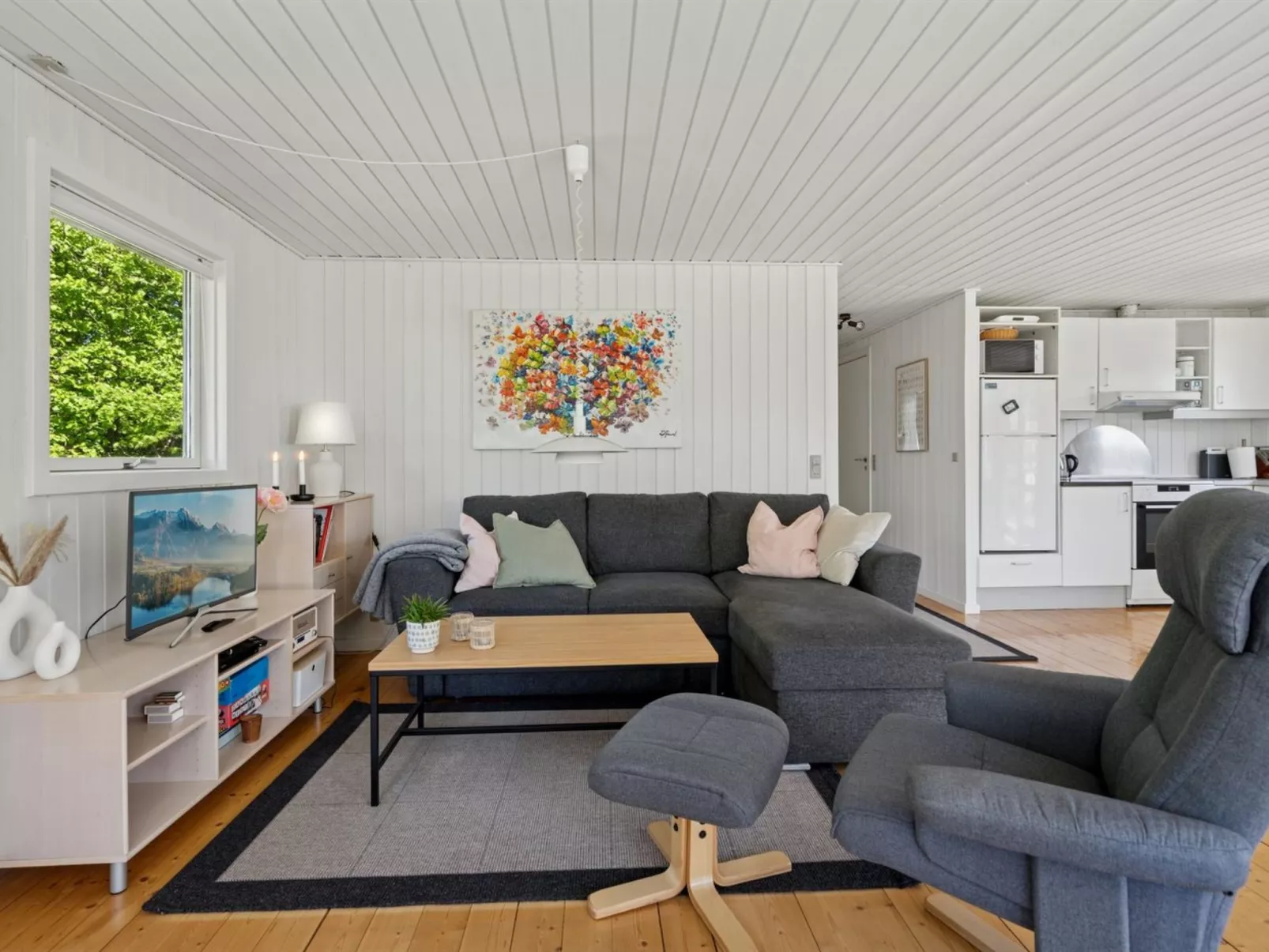 "Conradine" - 600m from the sea-Inside