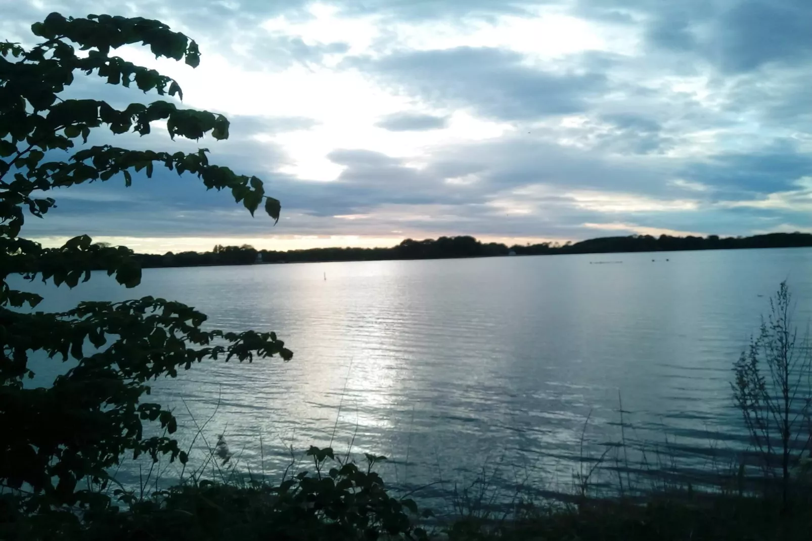 5 etoiles maison de vacances a Henne-Vue sur l'eau