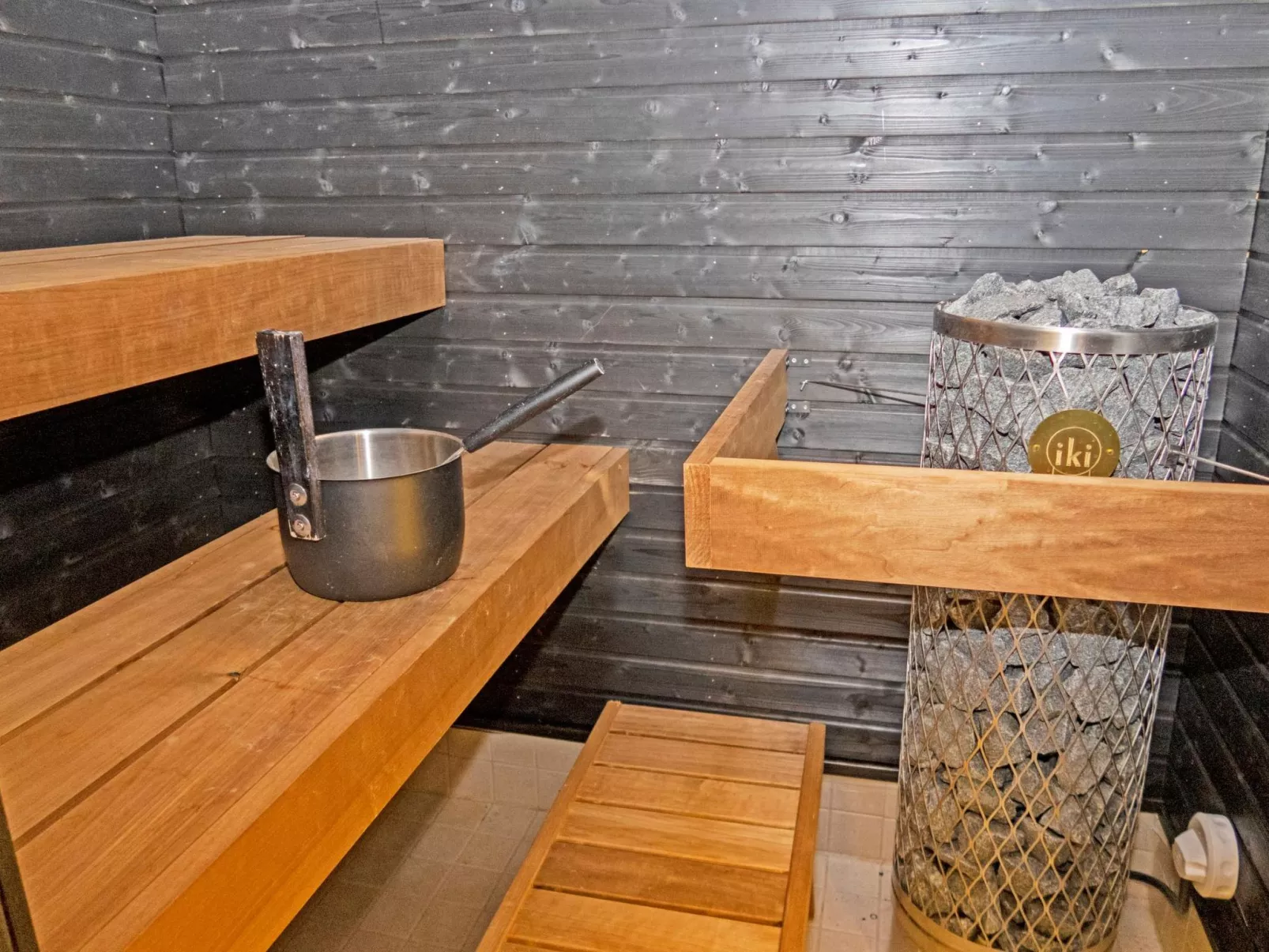 Vuosseli-kelkka 15a-Inside