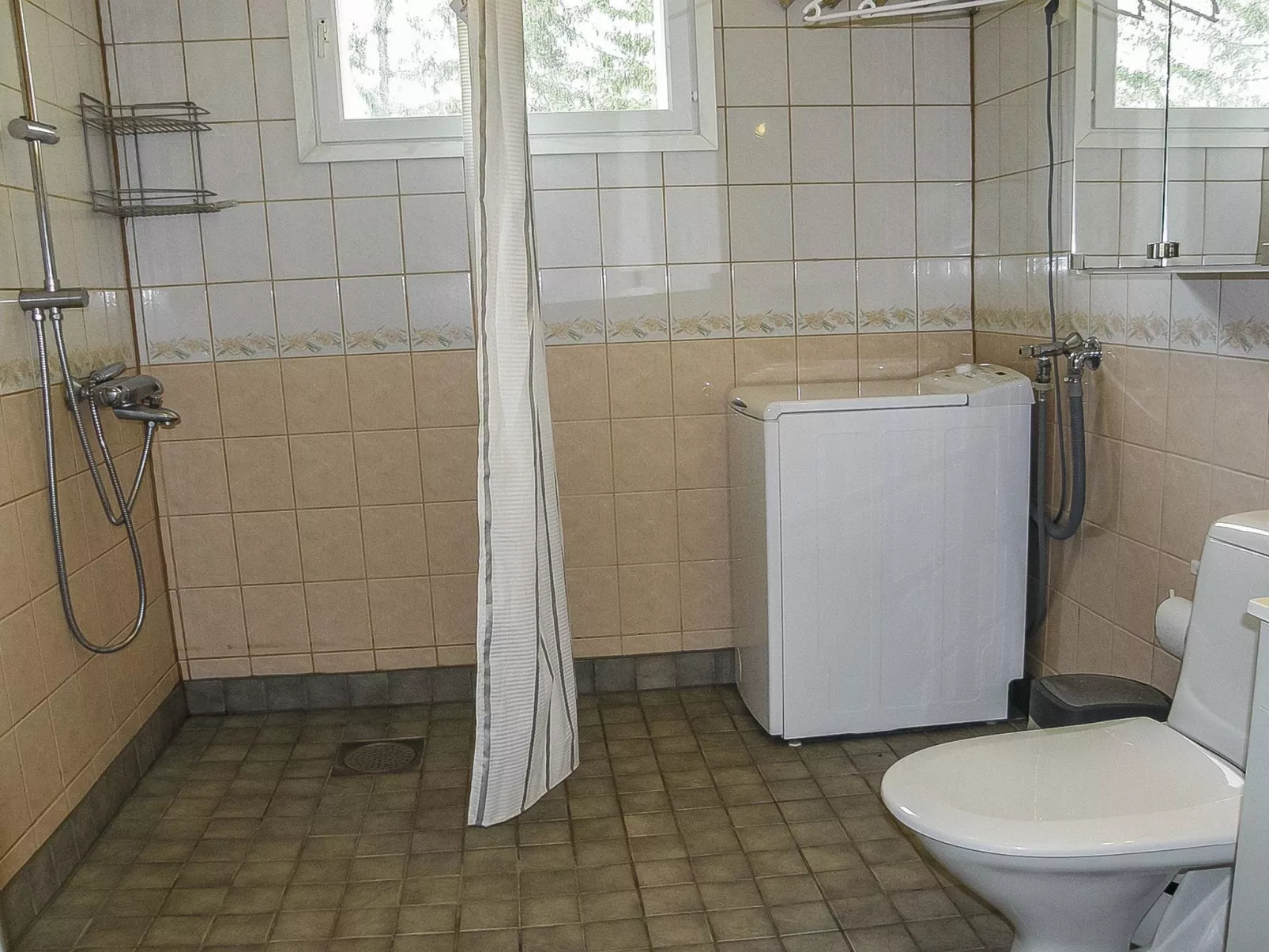 Villa paasirinne b-Drinnen