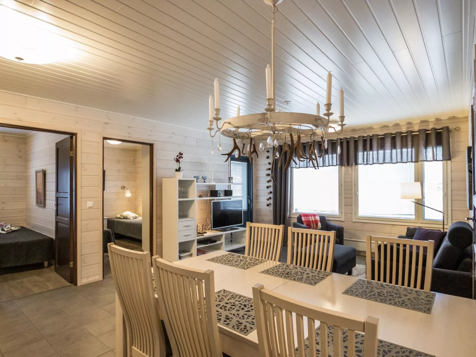 Hil-lak-ka ii as 5-Inside