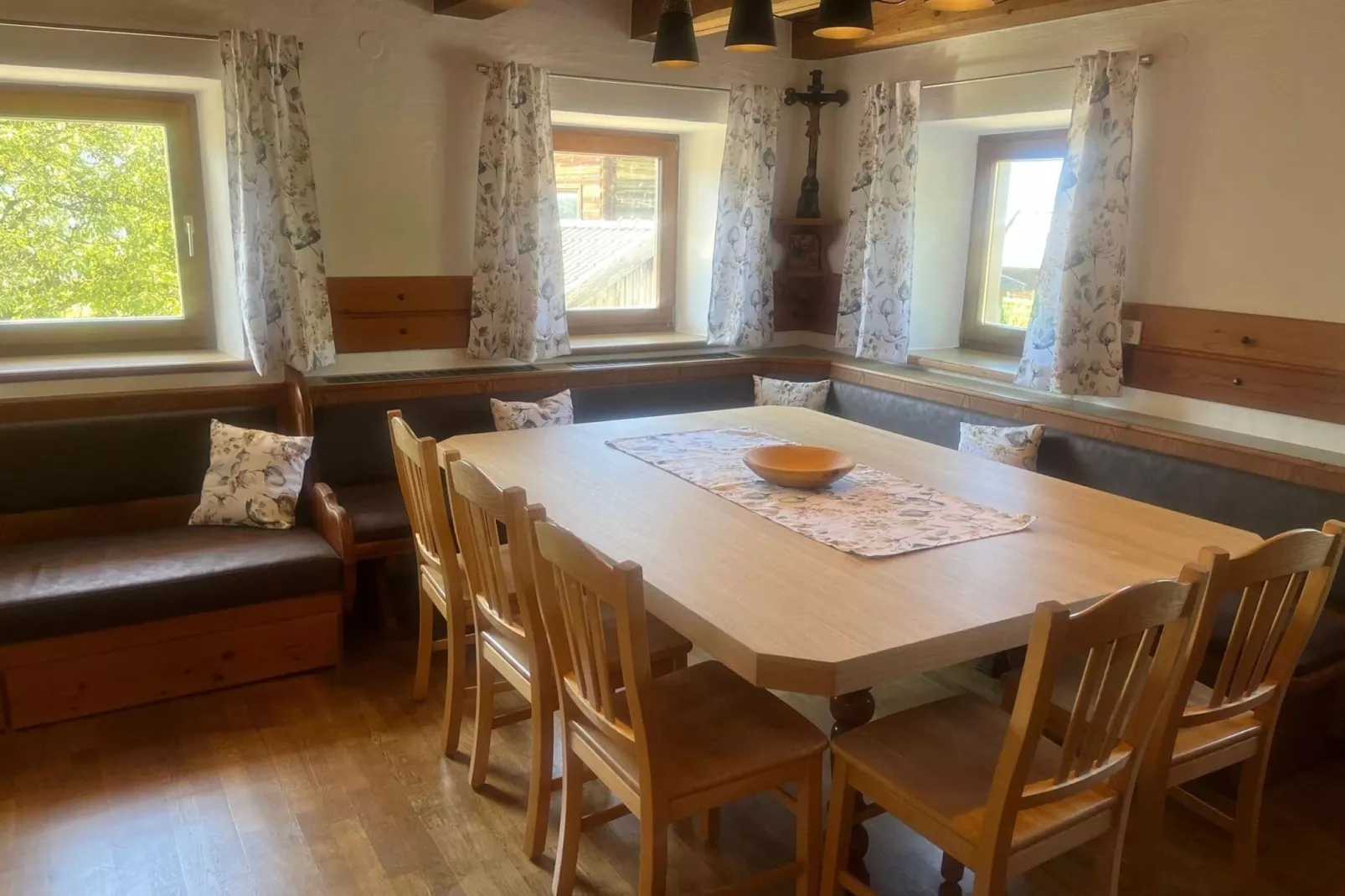 Bauernhaus Stoanerbauer-Dining room
