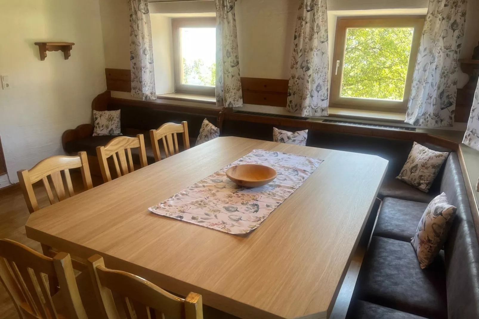 Bauernhaus Stoanerbauer-Dining room