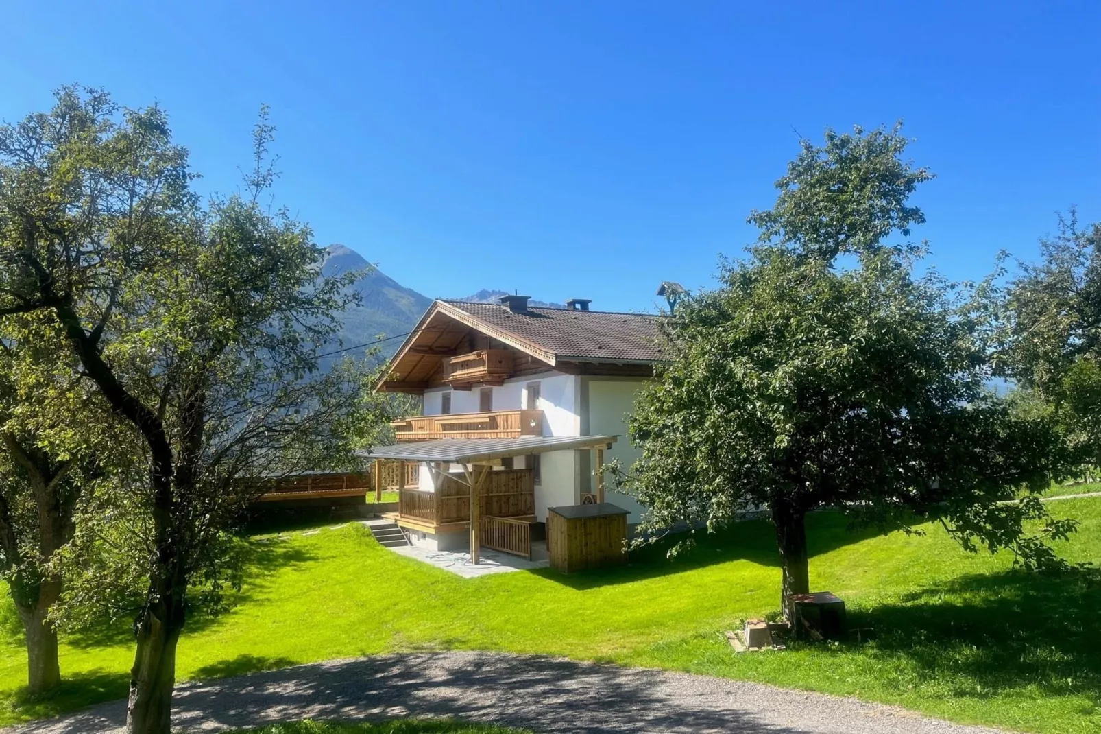Bauernhaus Stoanerbauer-Exterior summer