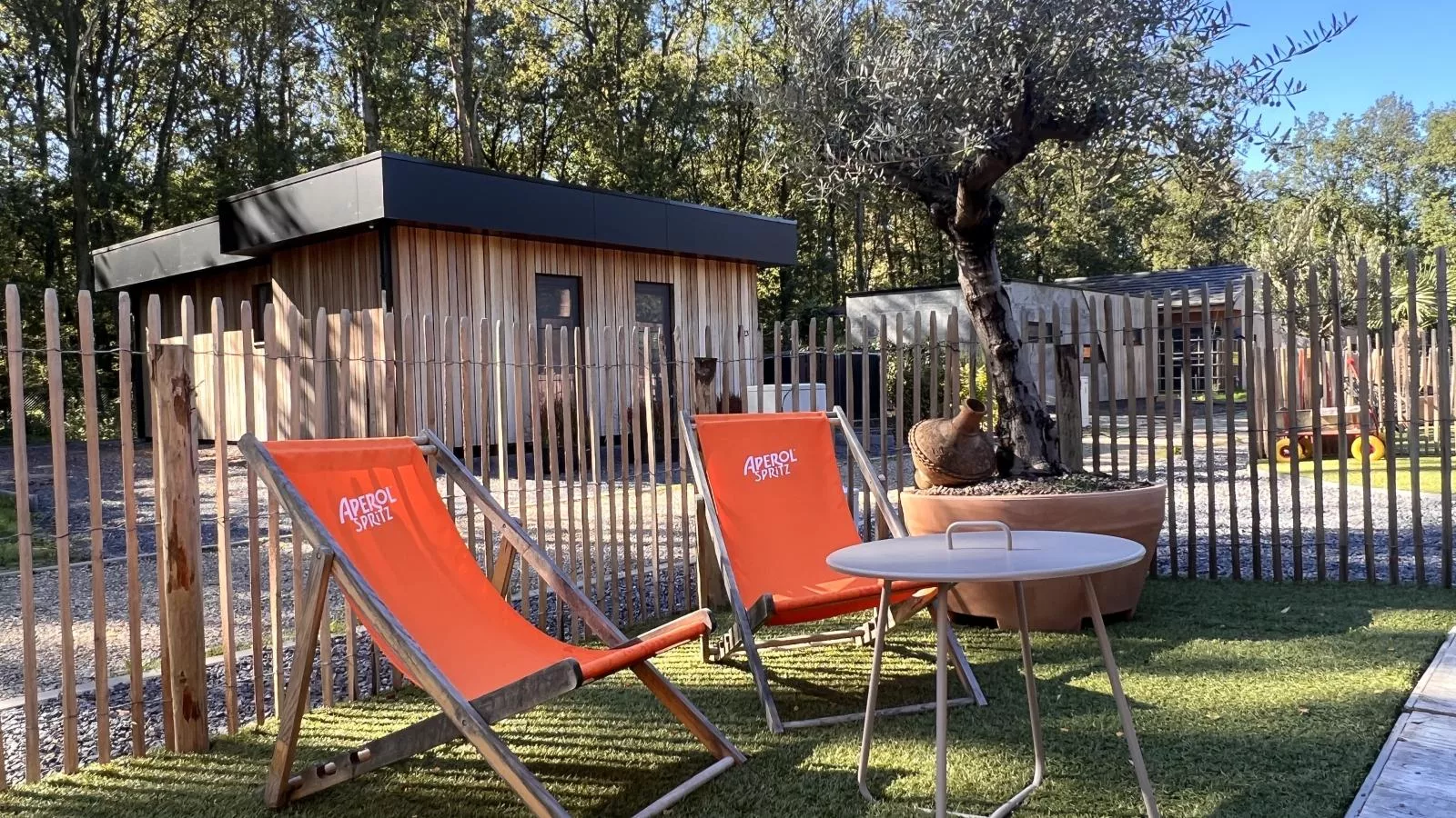 Aperol Spritz-Terrassenbalkon