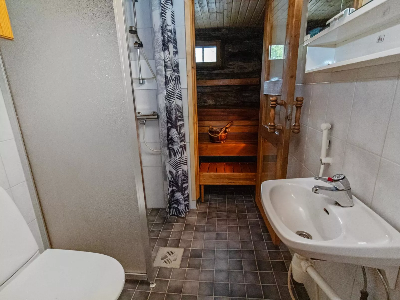 Kuontijärvi b-Dedans