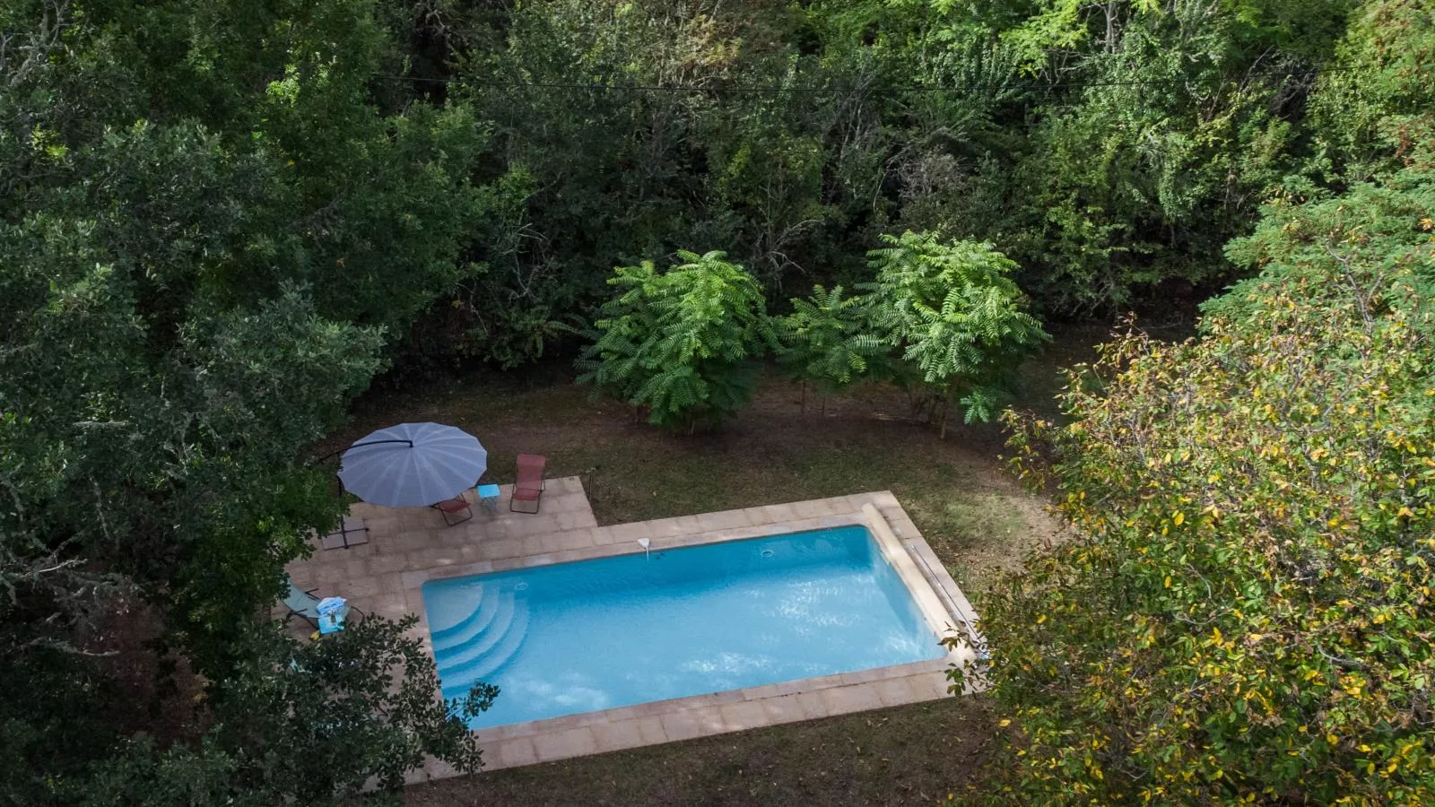 Les Follets-Pool