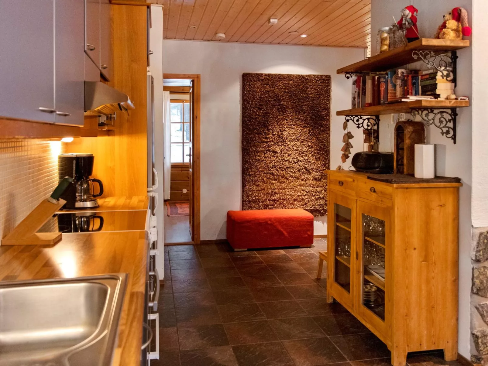 Kivalonmaa a-Drinnen