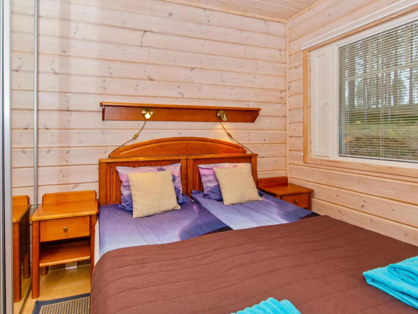 Otsopirtti, otso-Dedans