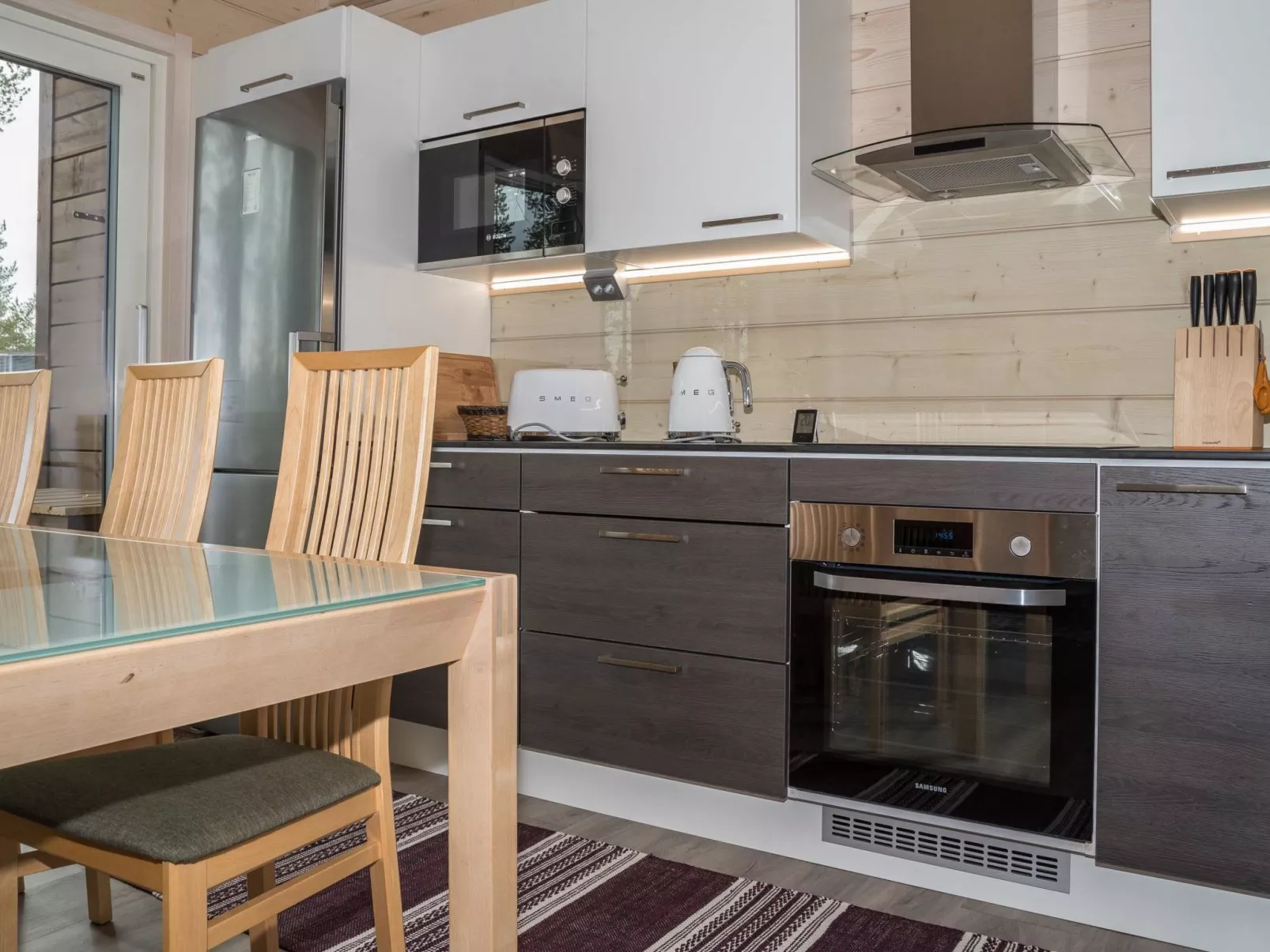 Äkäsmartti b-Dedans