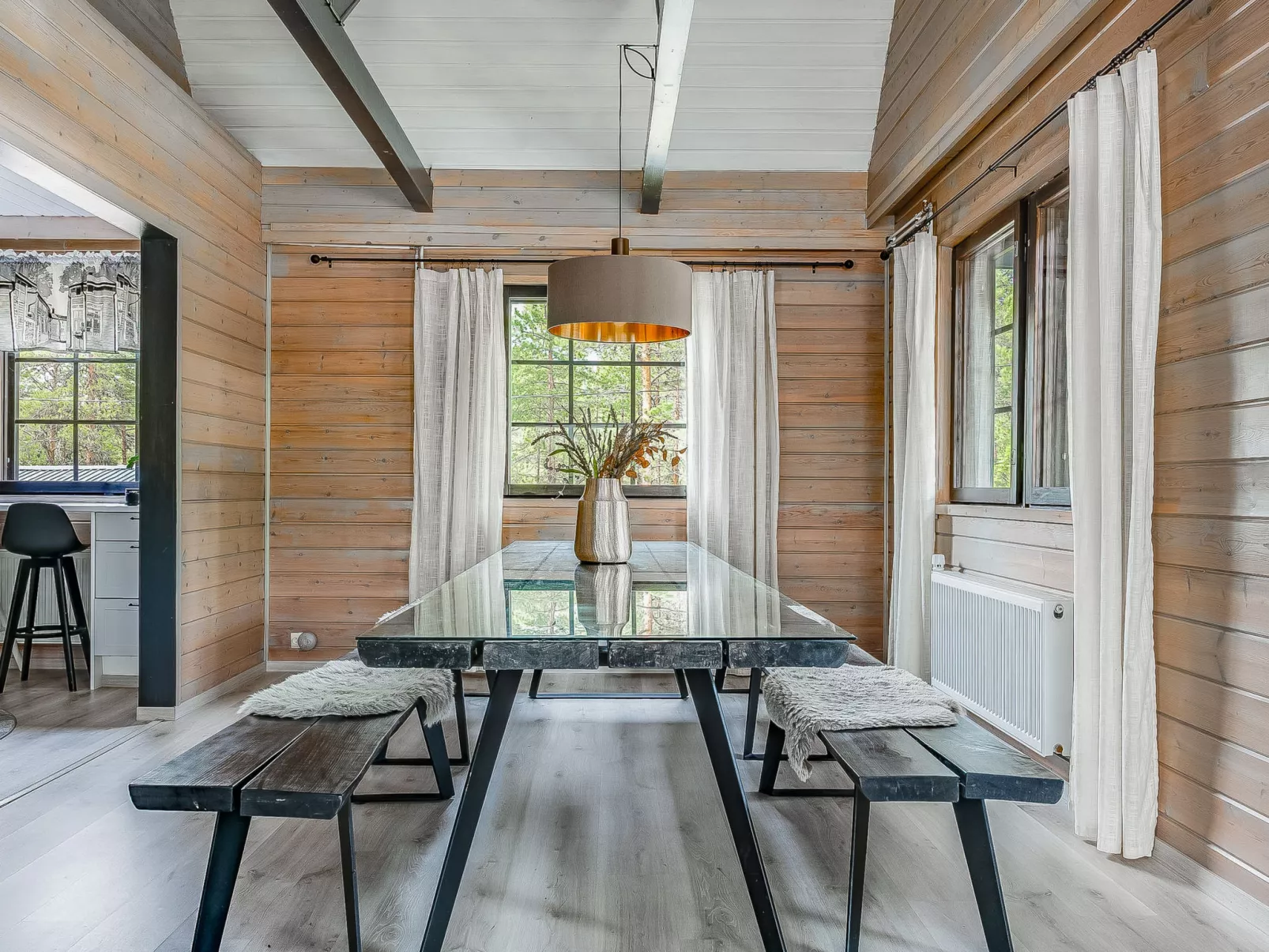 Villa kilkilö-Drinnen