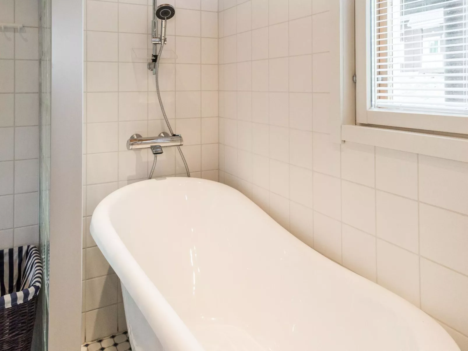 Tahkon rantatupa 7 b-Dedans