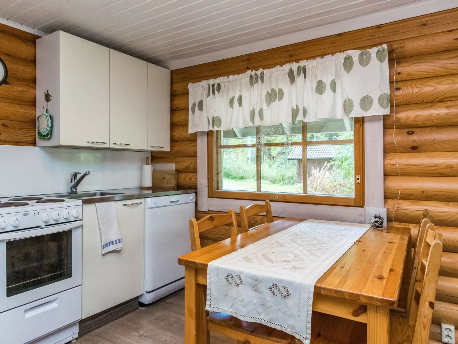 Vihreä mökki-Dedans