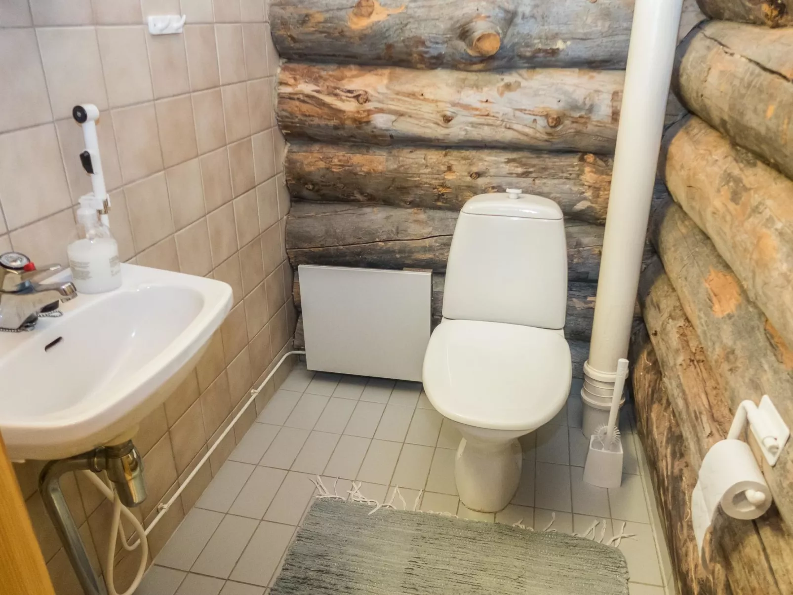 Rukanpesä 2b-Dedans