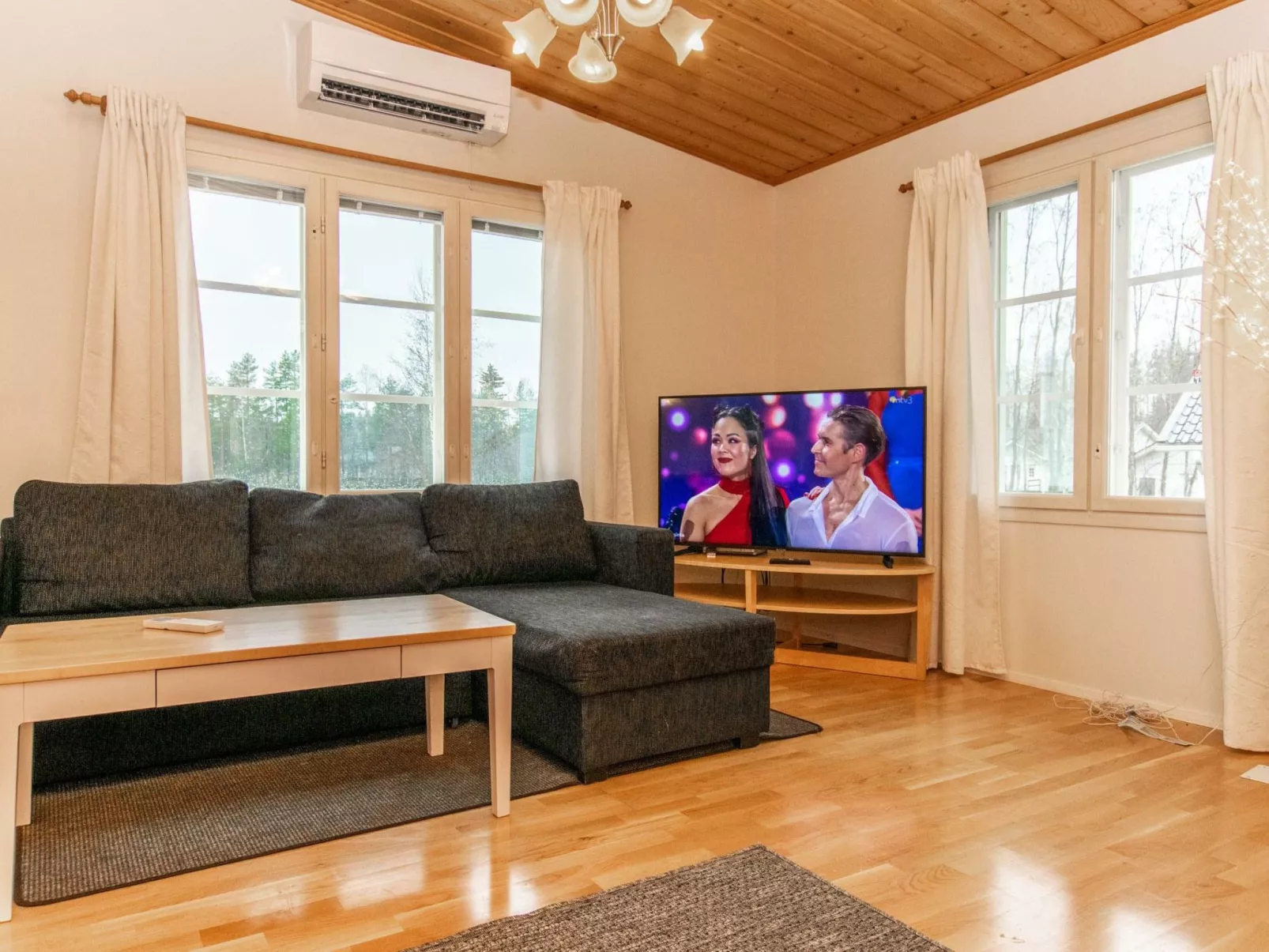 Villa ruutana-Dedans