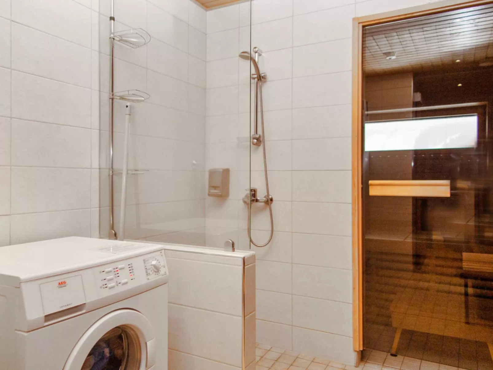 Tahko spa junior suite orange a 10-Drinnen