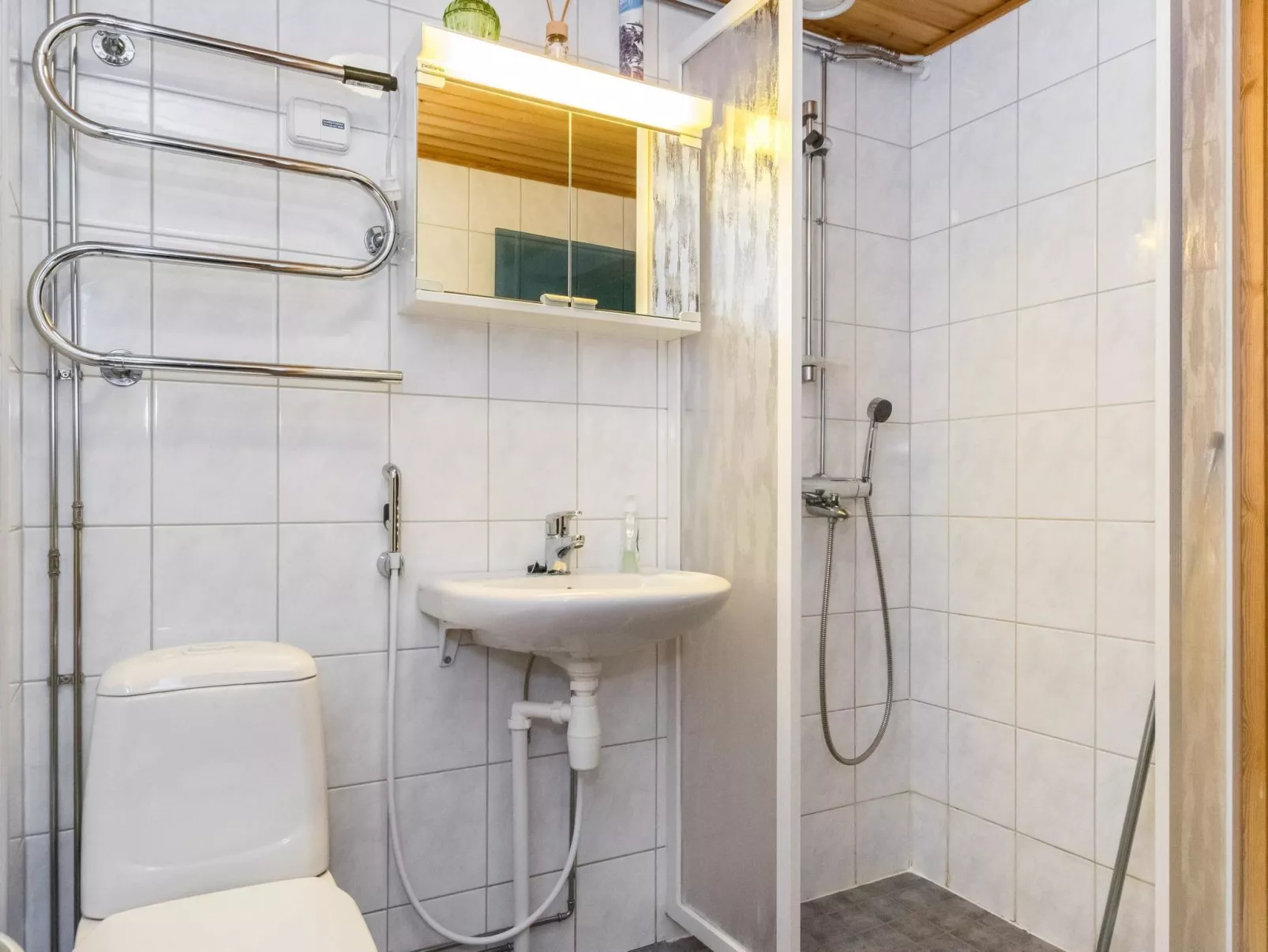 Tuunaantupa 2 f-Dedans