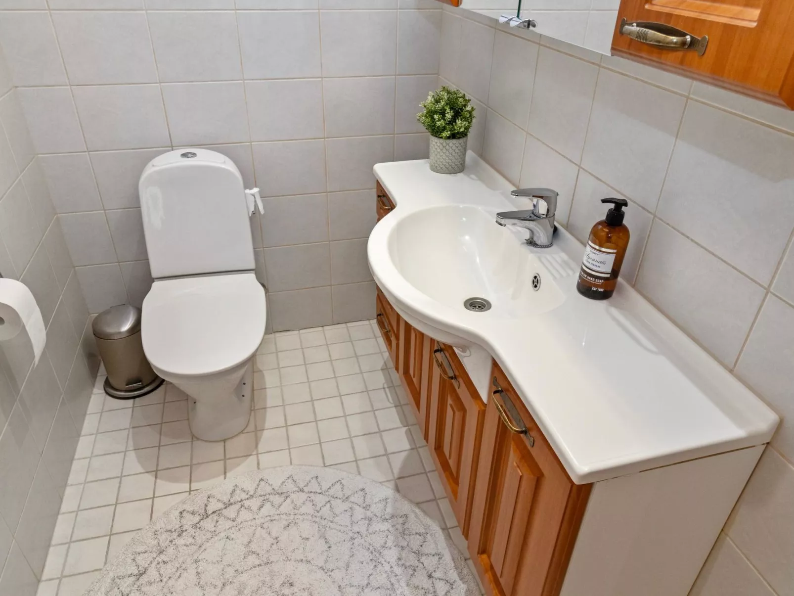 Tintin mökki-Inside