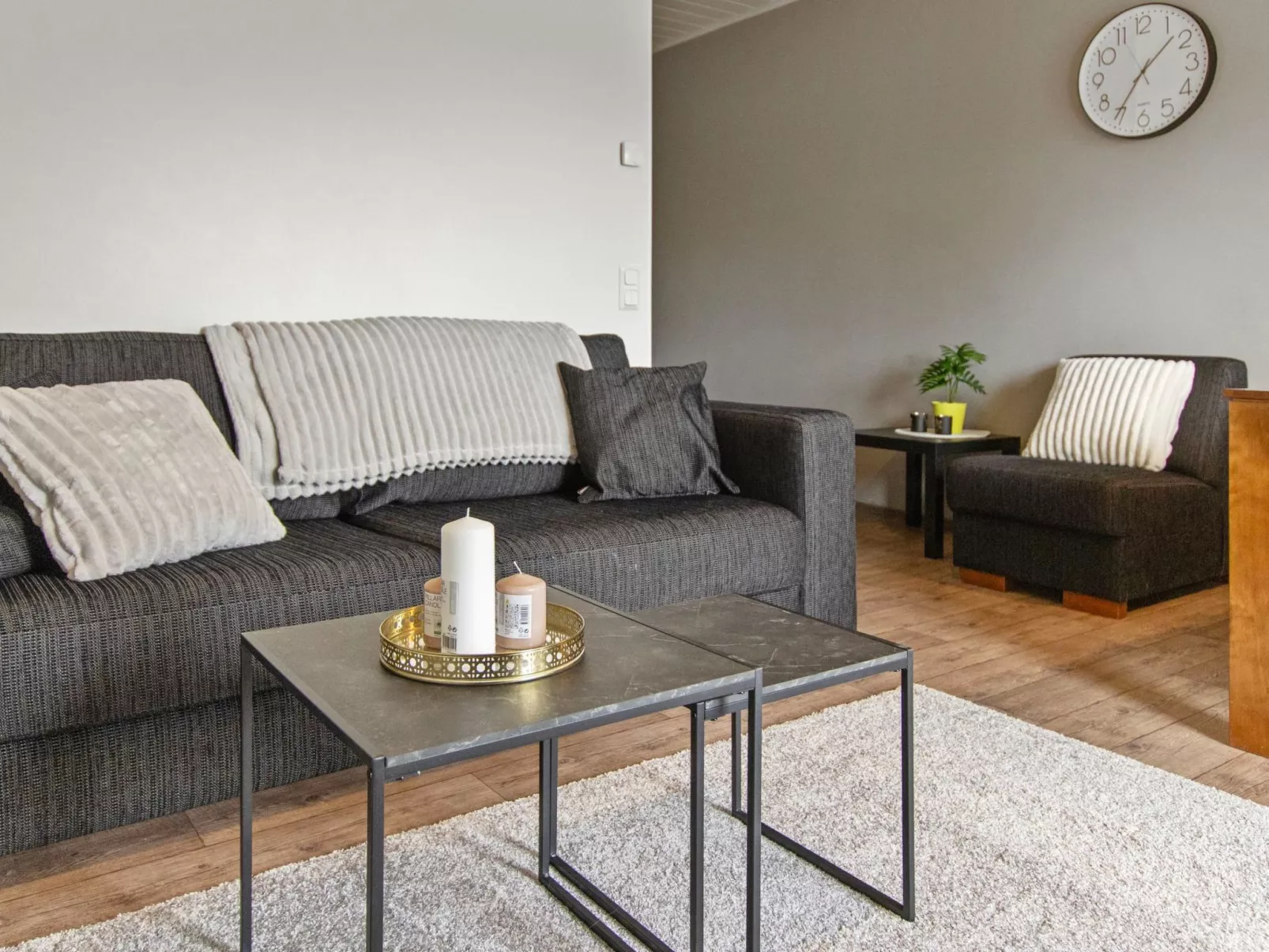 Skivillas 47 ukkohalla (a8)-Dedans