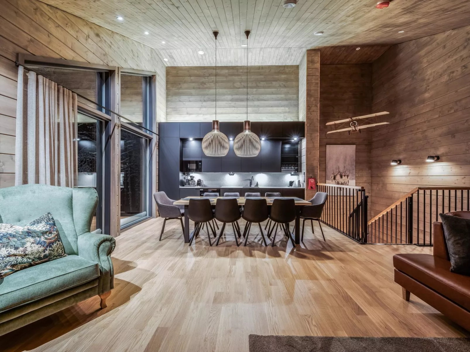 Levi star west b-Drinnen