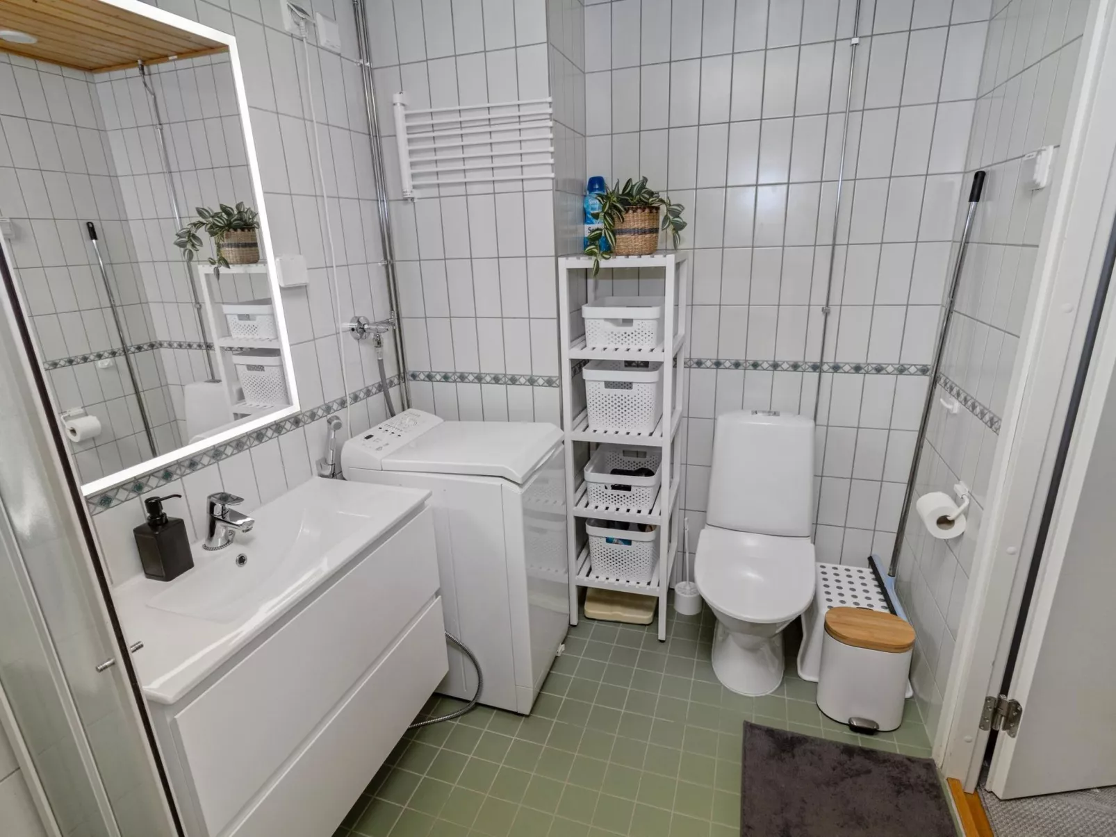 Karhunvartijanmaja d4-Inside