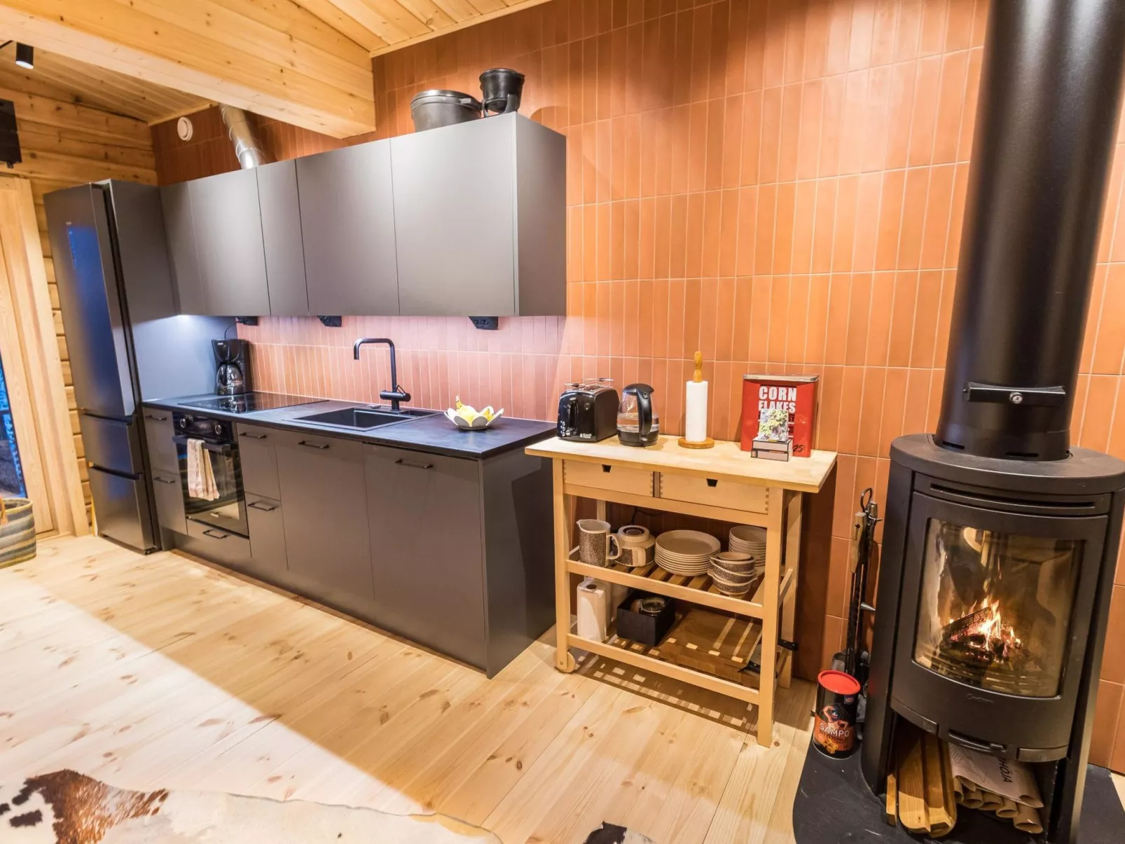 Kelokaltiokylän maja 22-Dedans