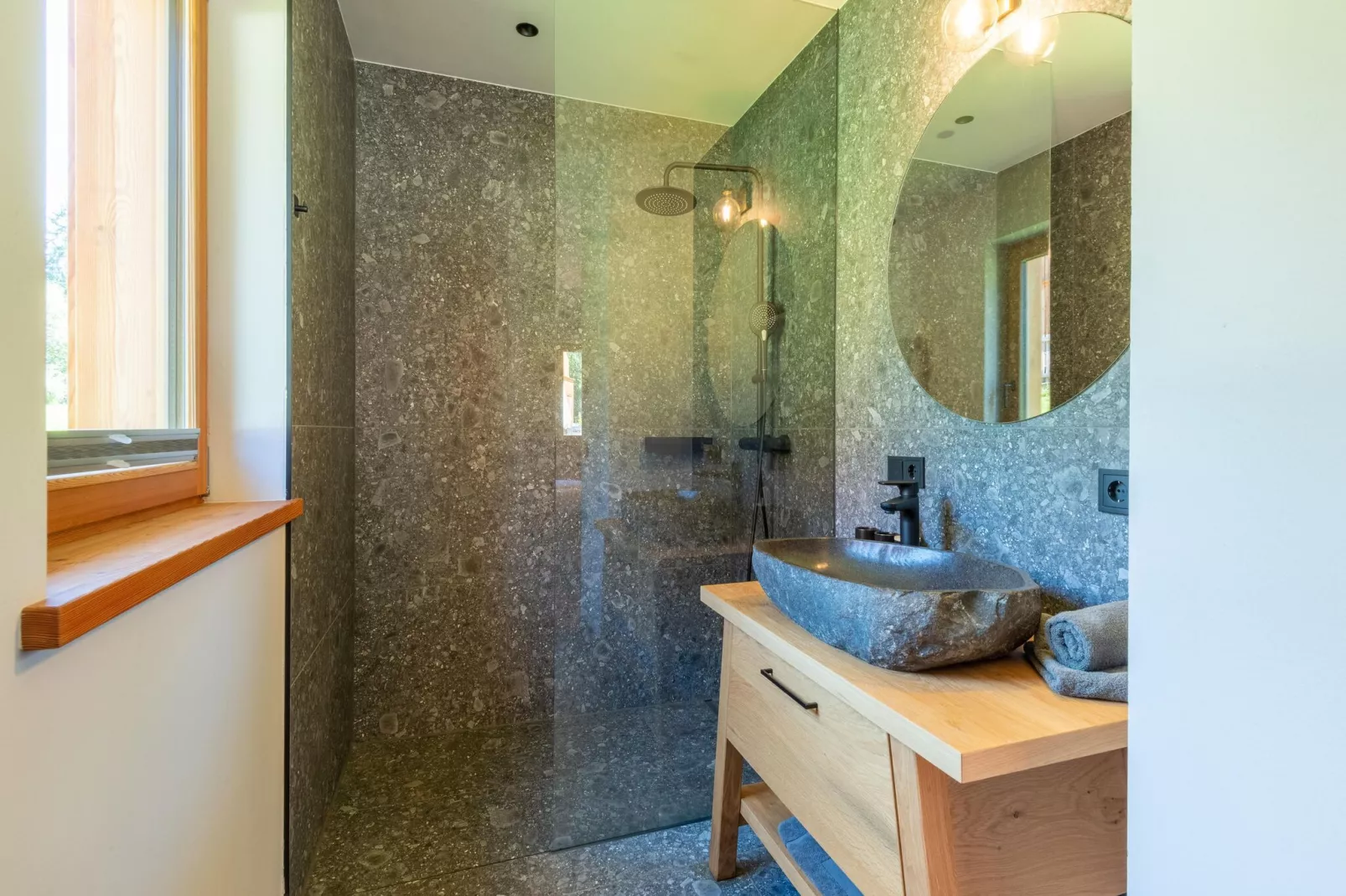 Das Große "Anna am See" - Badezimmer