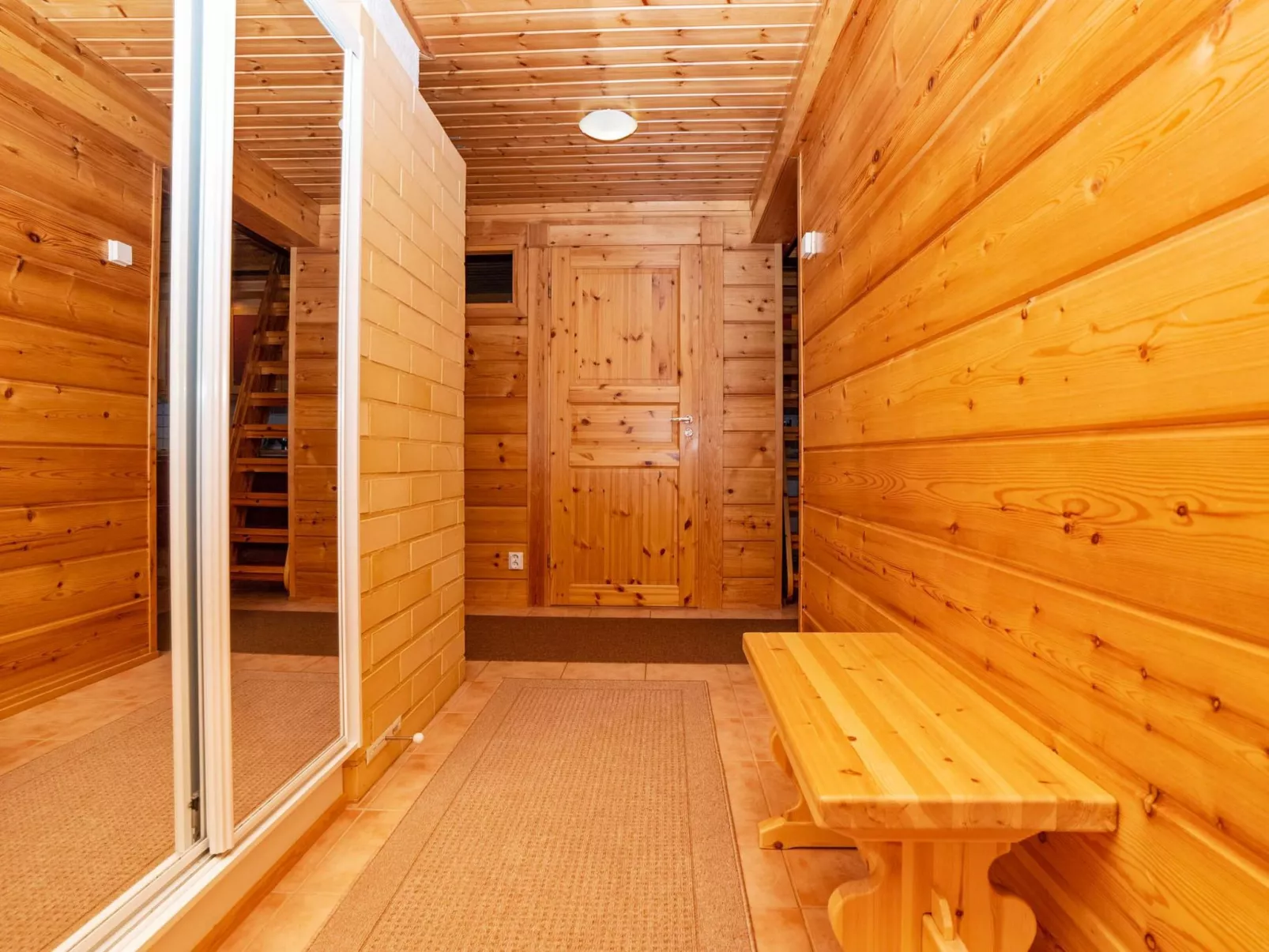 Rukan nietosrinne-Inside