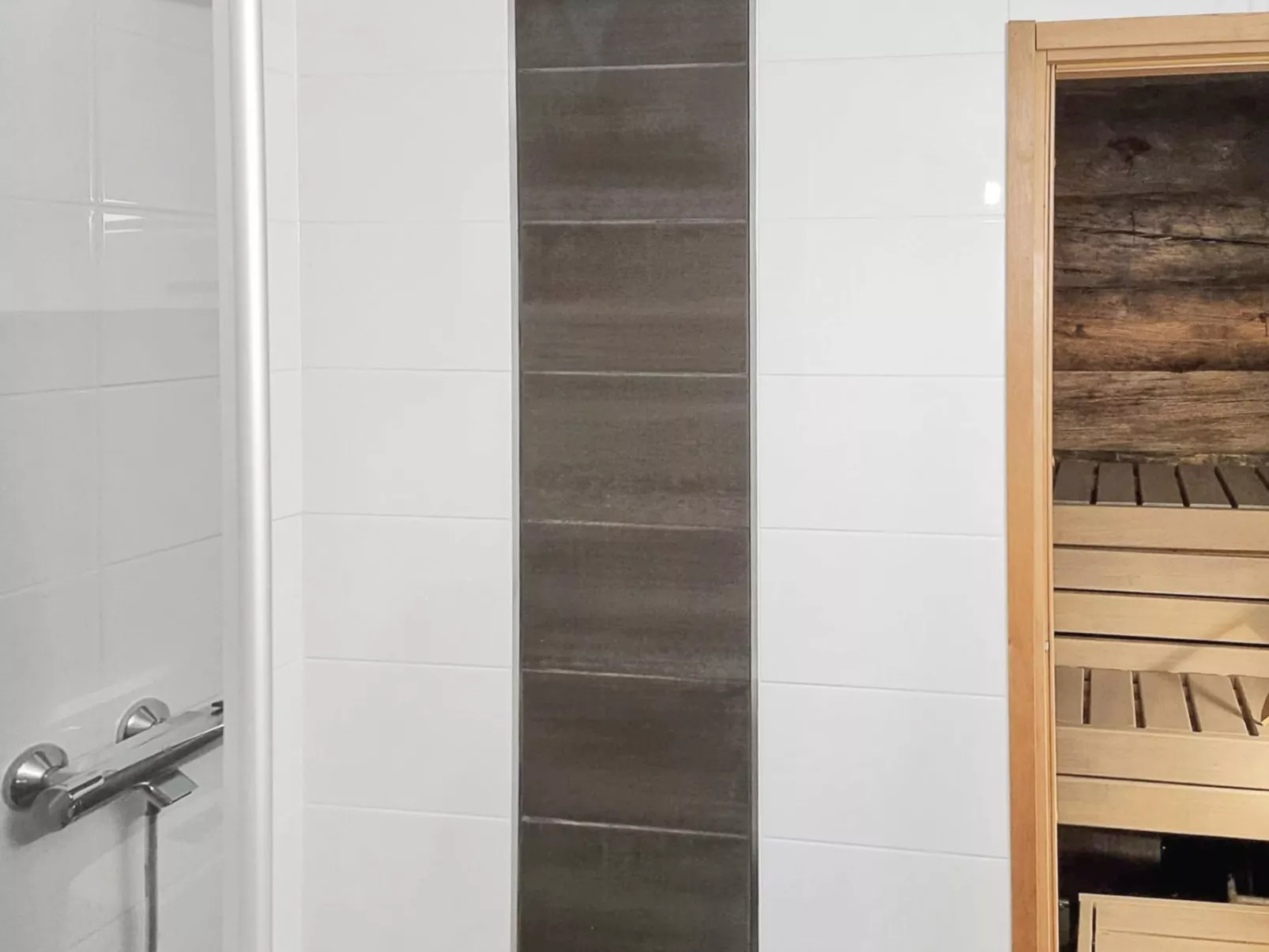 Kuusiruka 10-Drinnen