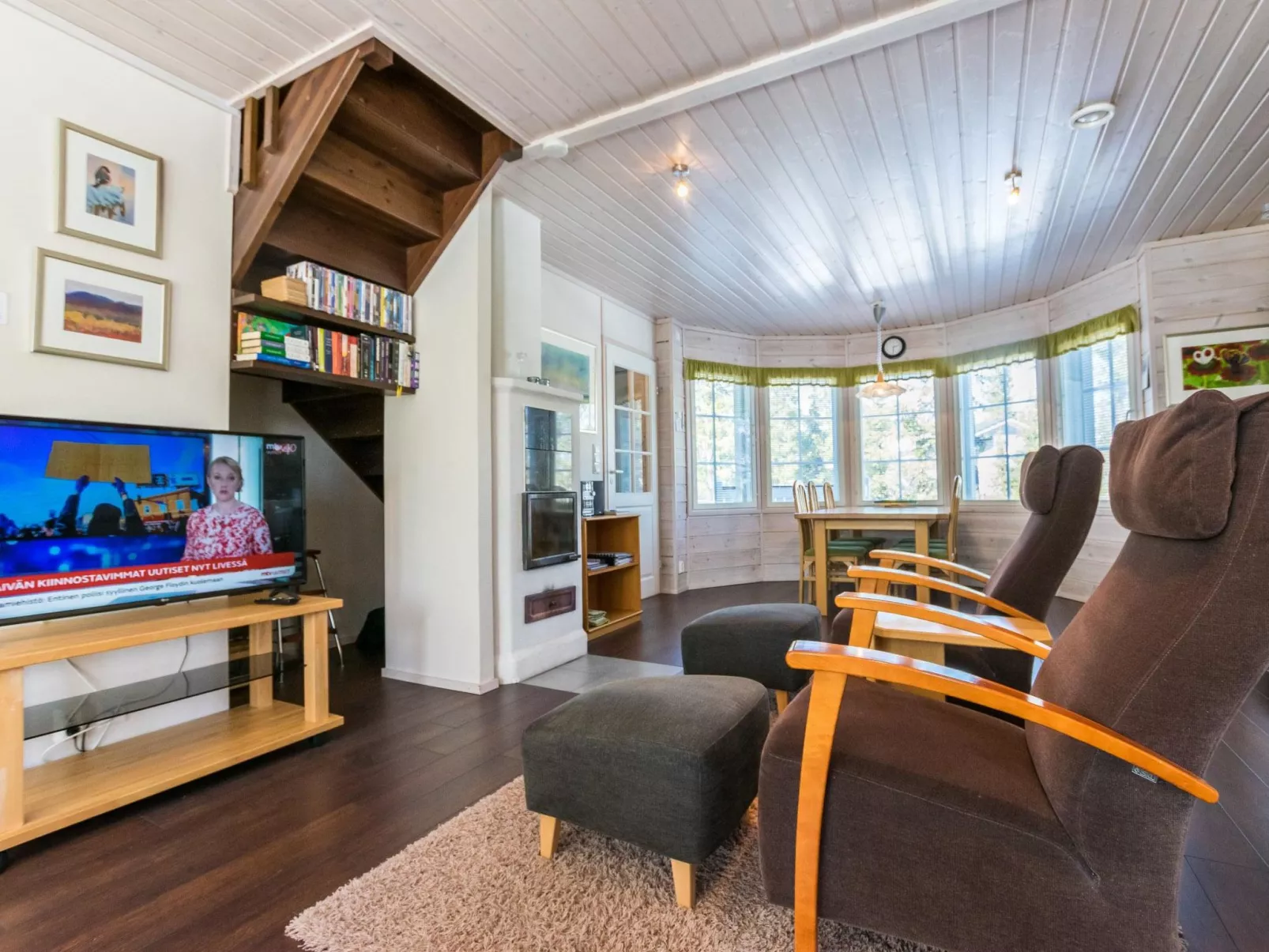 Vuosselinhovi f-Drinnen