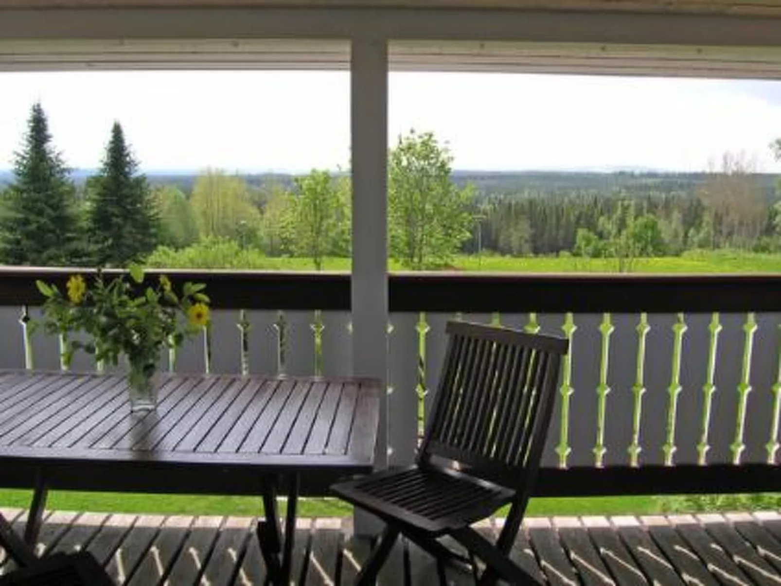 Vaaran loma-asunto-Dedans