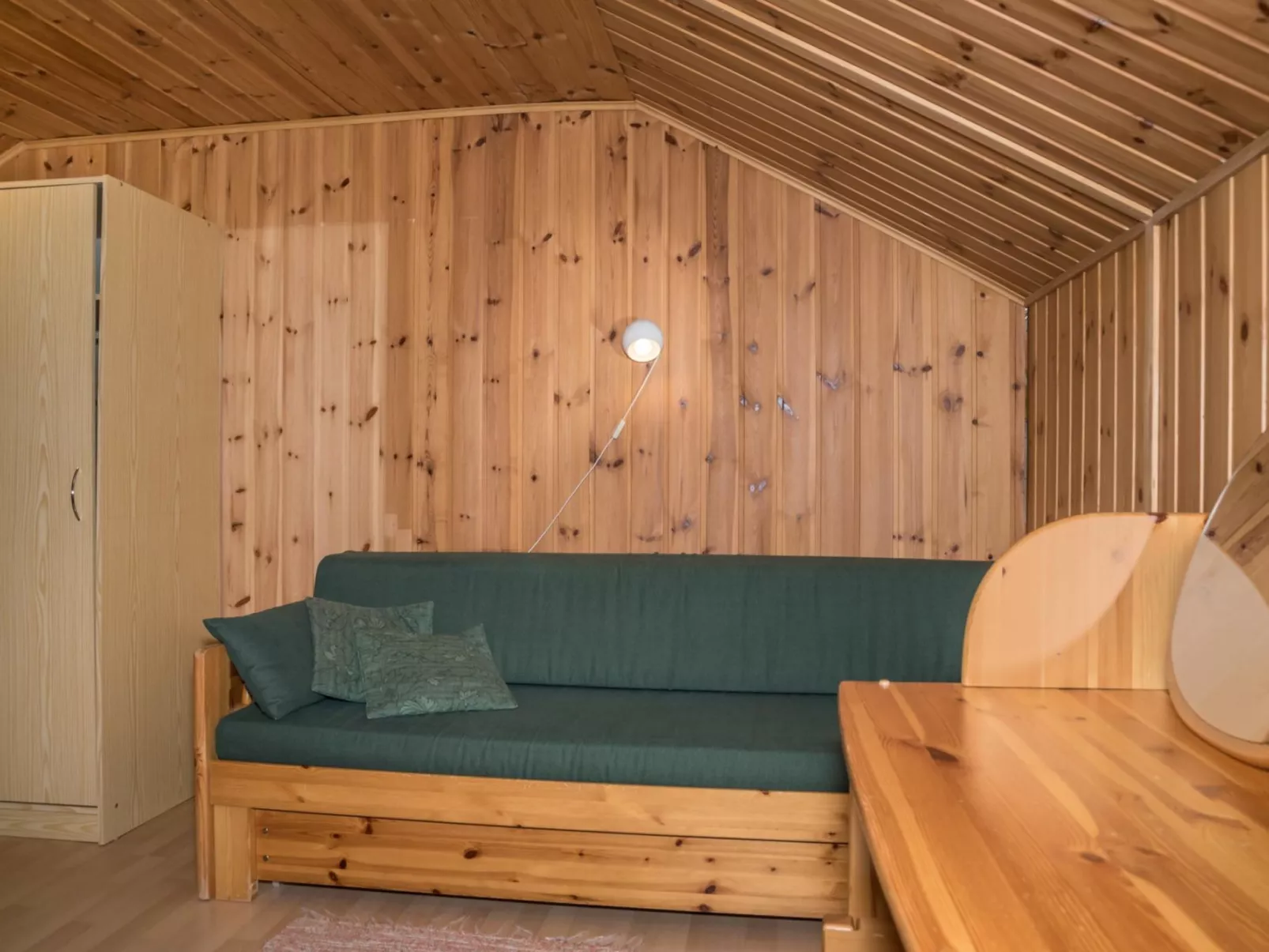 Ylläskarpalo 2 keskimmäinen-Drinnen