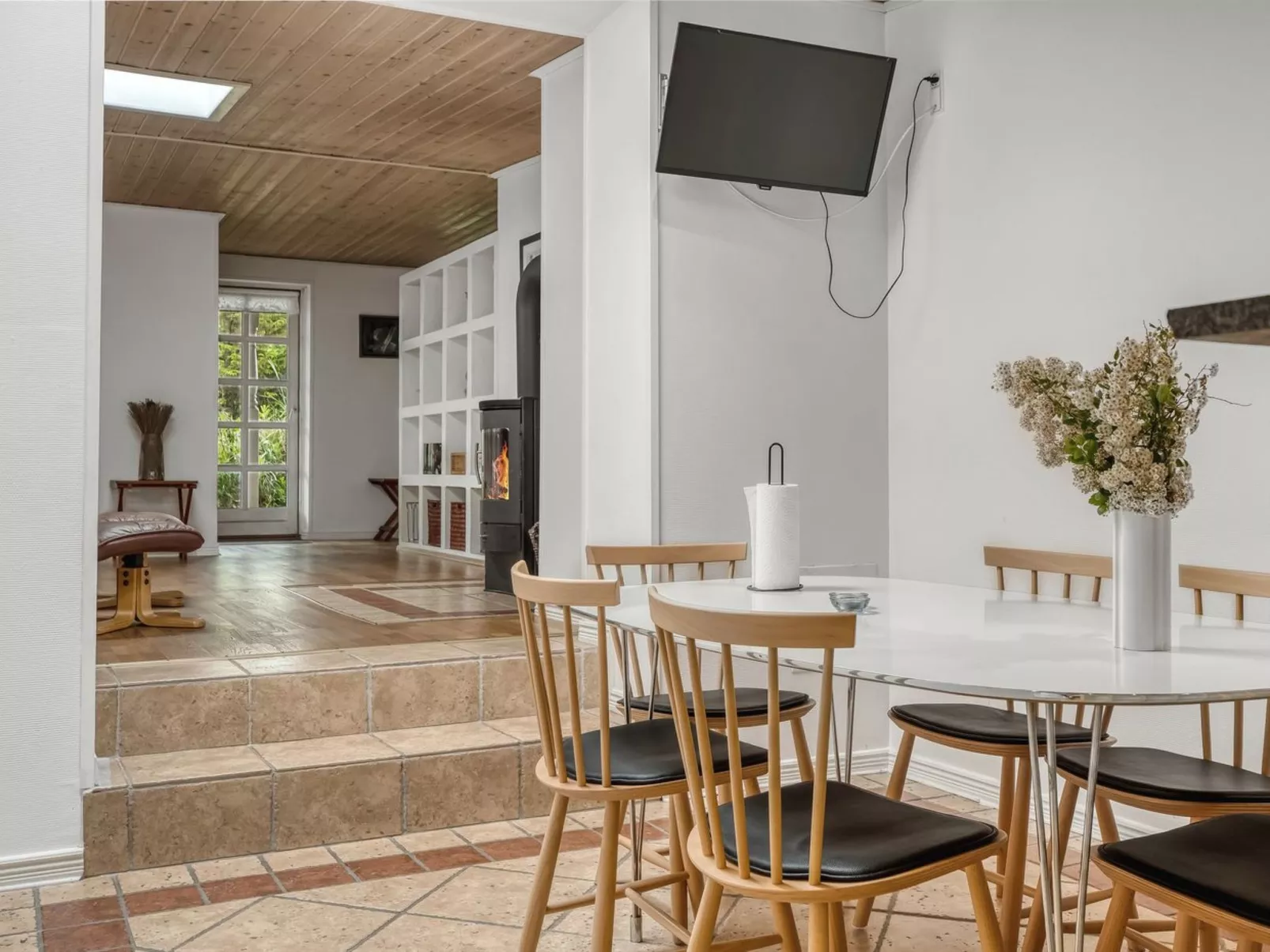 "Aku" - 700m from the sea-Dedans