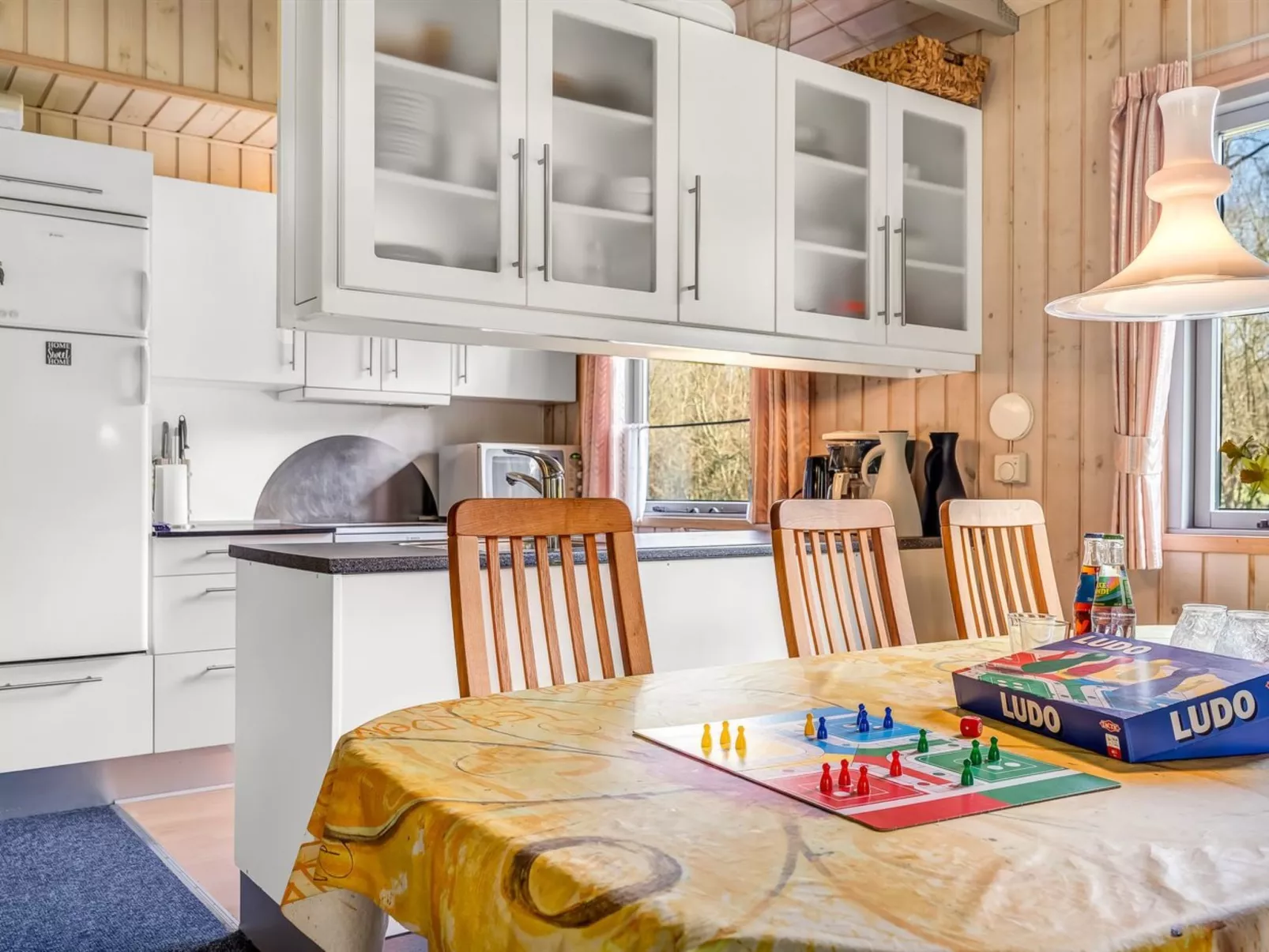 "Franzisca" - 200m to the fjord-Drinnen