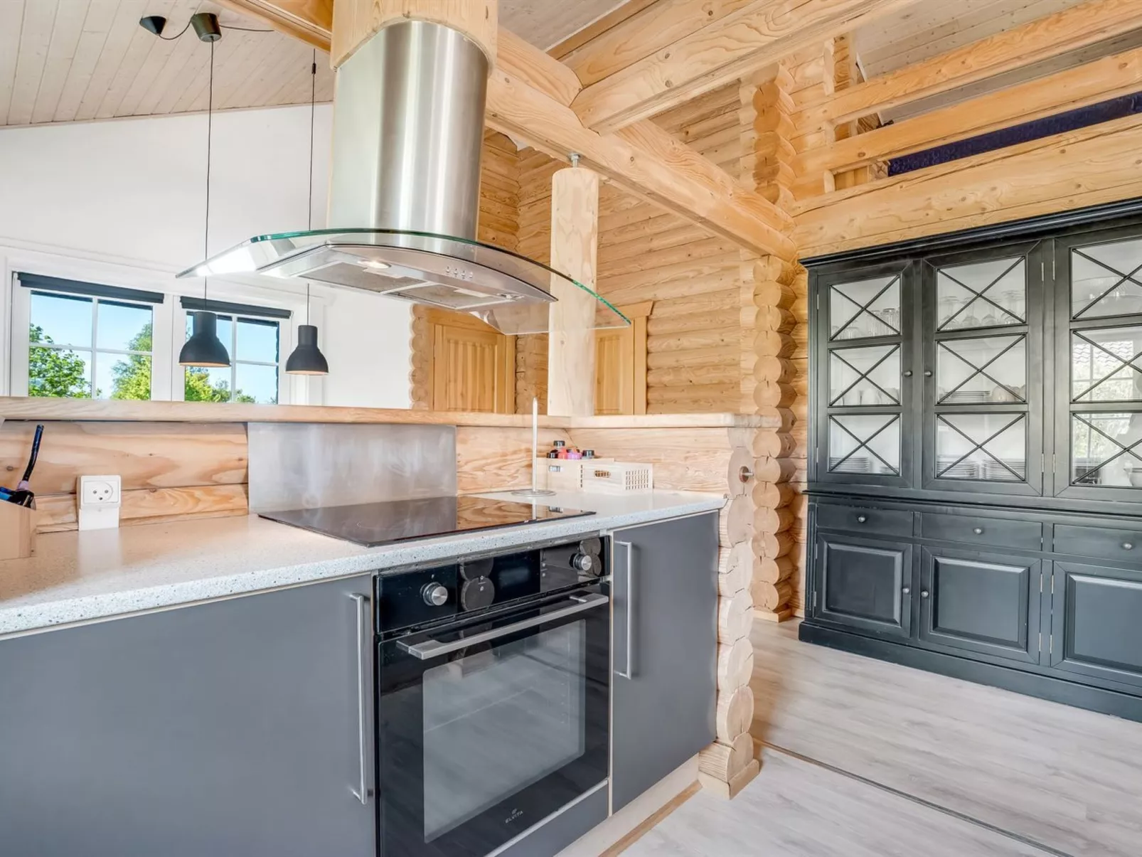 "Edzard" - 900m from the sea-Inside